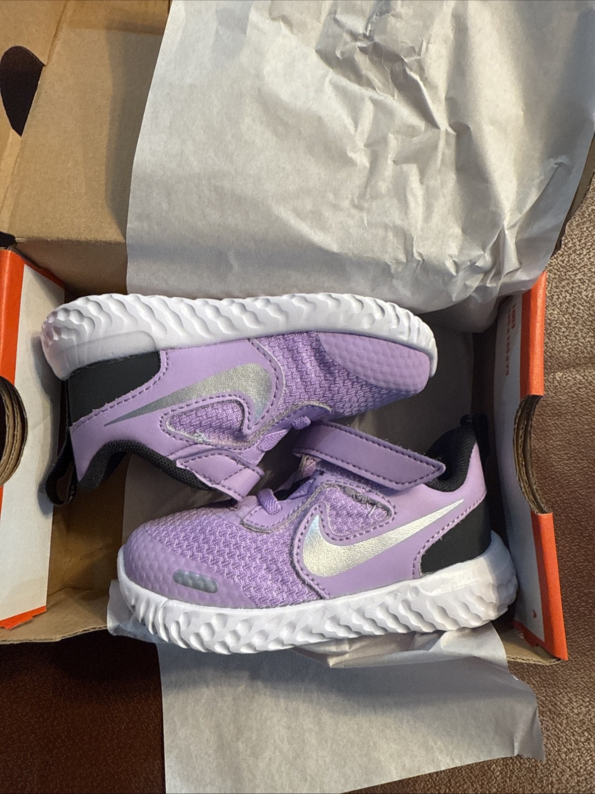 Nike Revolution 5 (TDV)  “Lilac/Metallic Silver” - US 6c - BQ5673 509