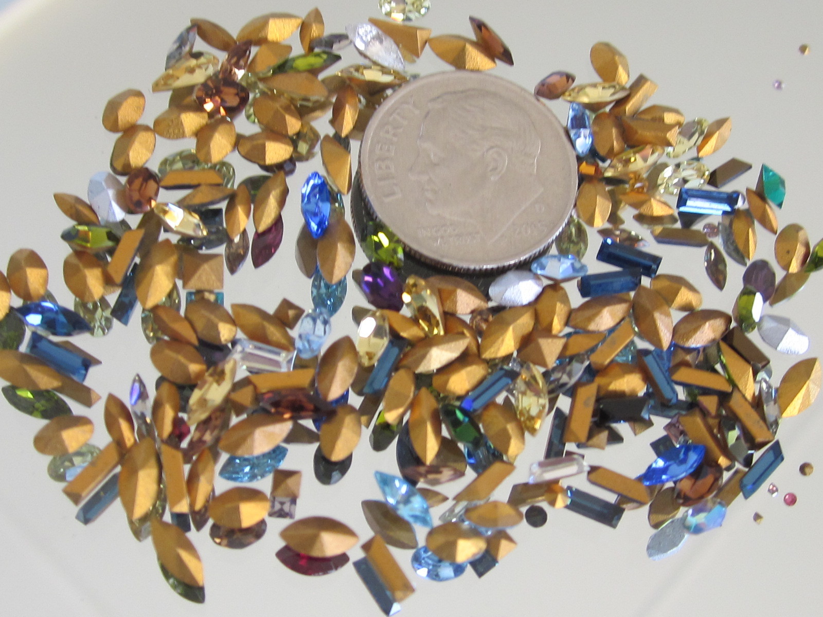 125 TINY SWAROVSKI MIXED SHAPES RHINESTONES CRYSTAL LOT VTG BAGUETTES NAVETTES +