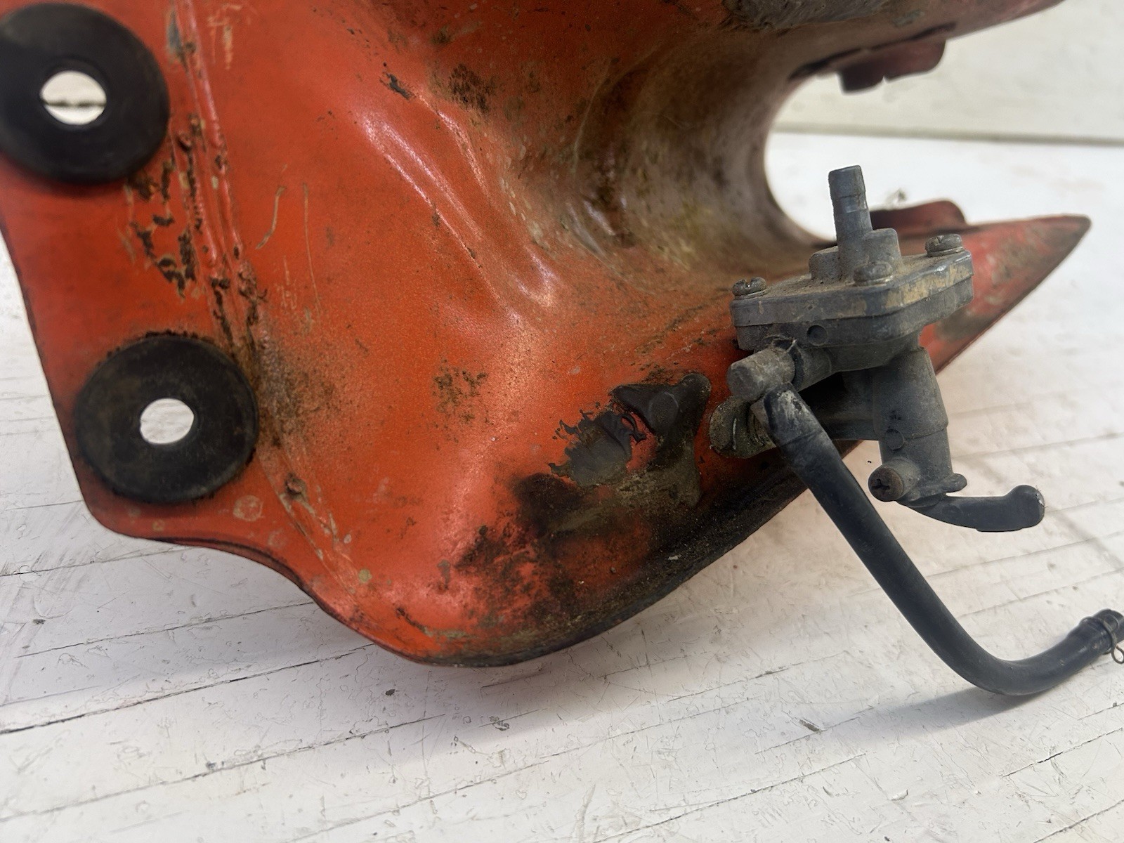 1984 Suzuki LT 50 used Gas Fuel Tank Rusty ^^^