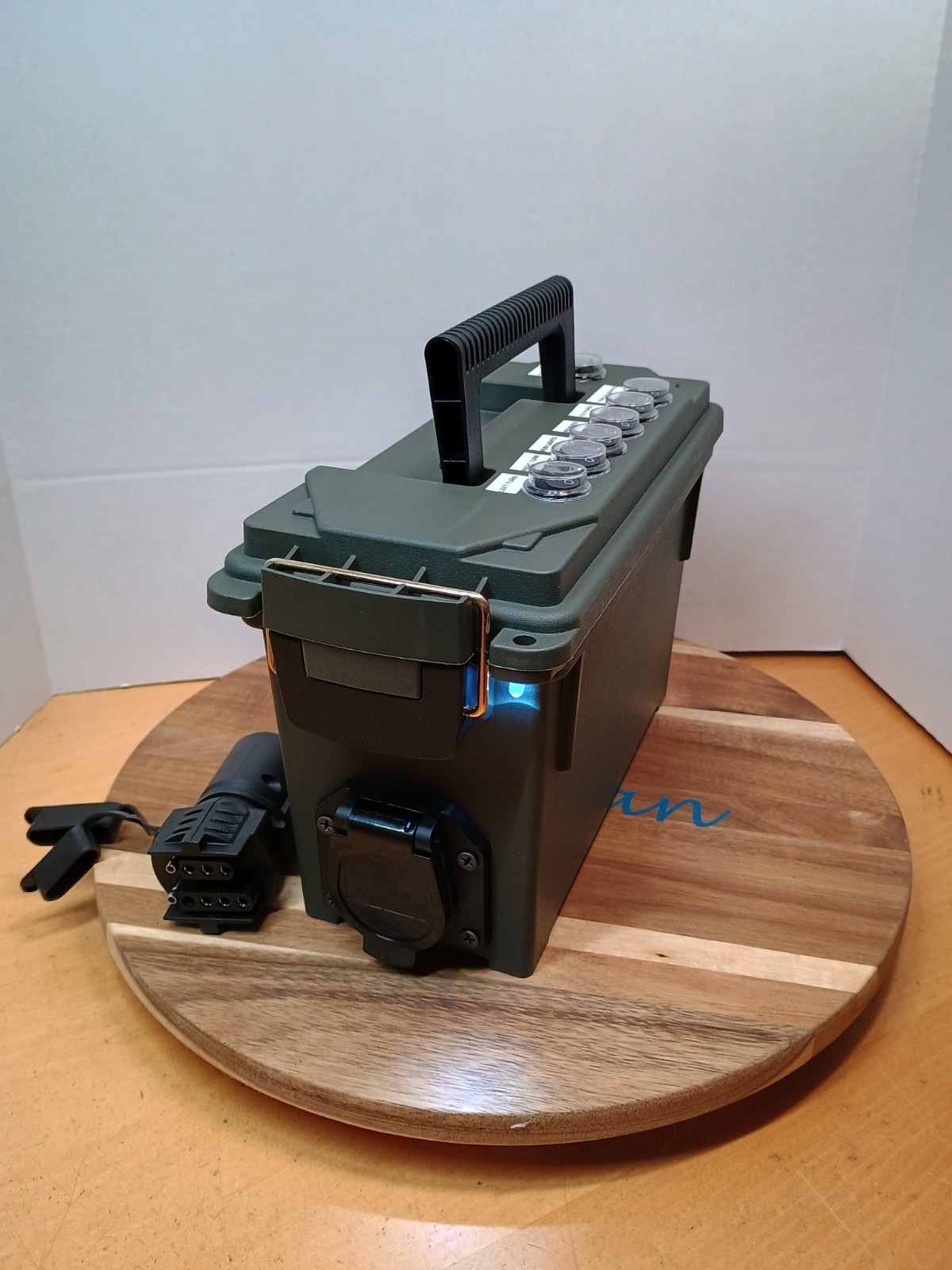 7RV/4&5 Flat Trailer Light Tester Box Power By Milwaukee M12 Drill Battery