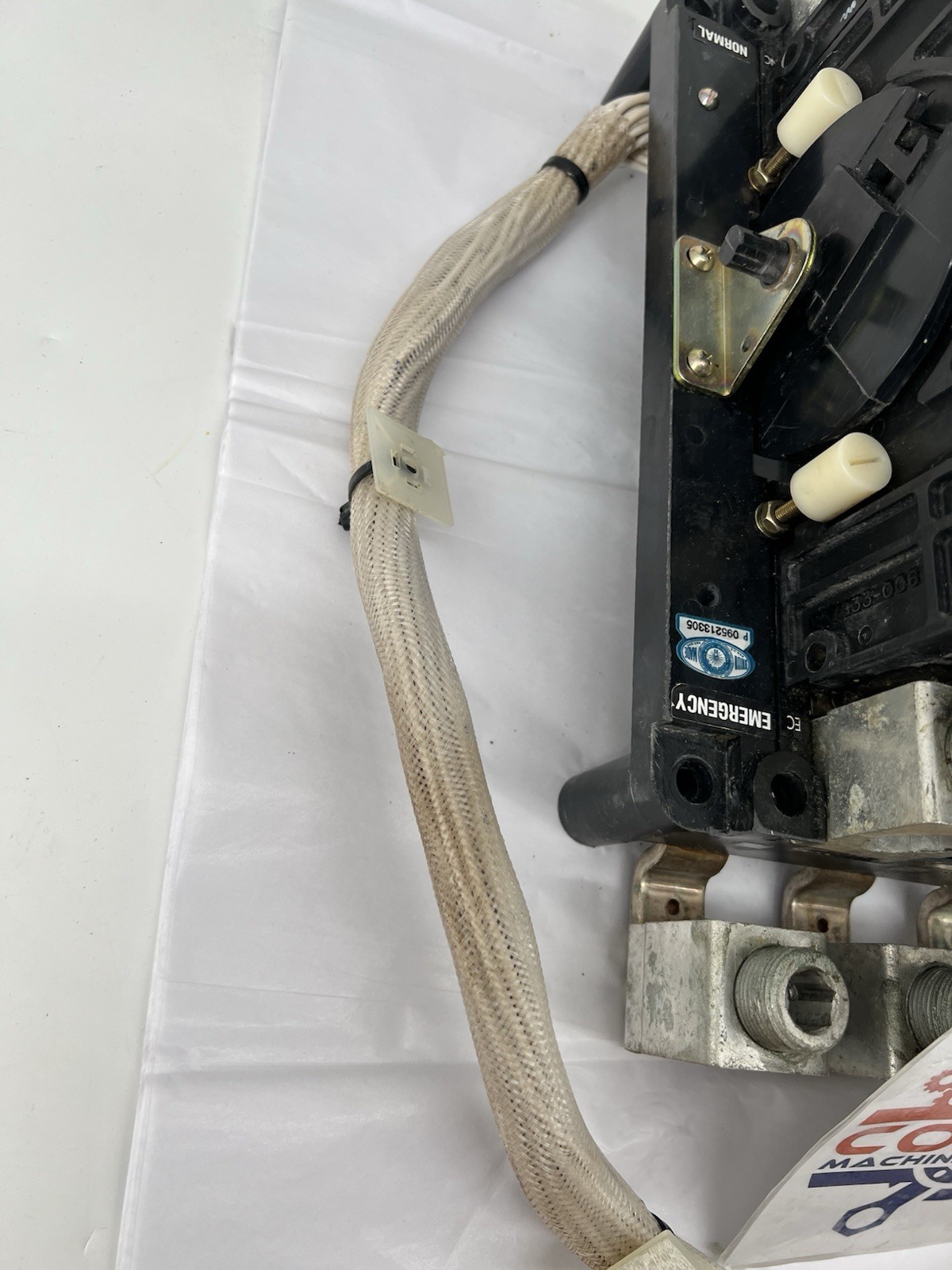 Asco 300 Series Automatic Transfer Switch, 3P, 22-35A, 3Ø, 480-600V, For Motors