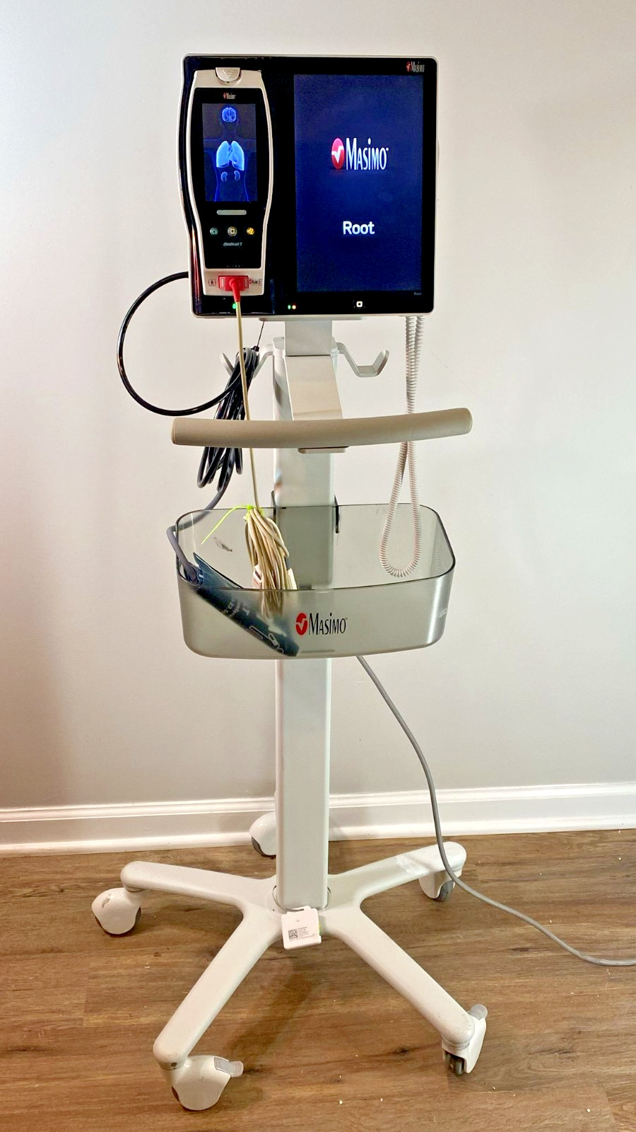 Masimo Root RDS7A Radical-7 Touchscreen w/Stand & Accessories