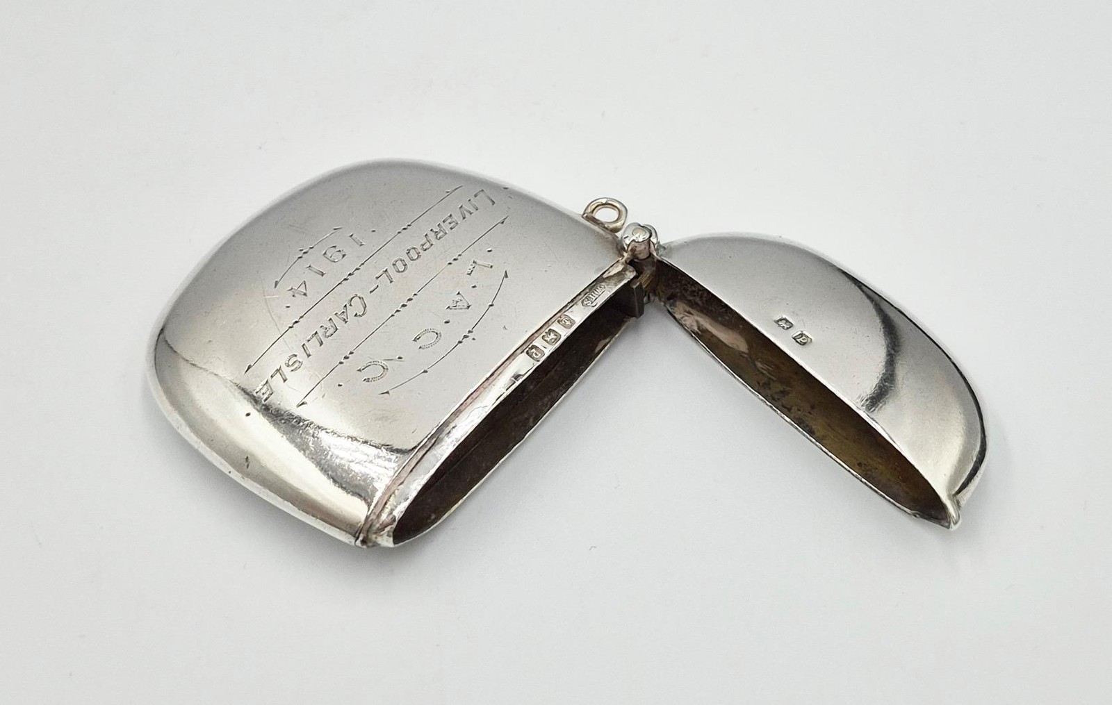 ANTIQUE STERLING SILVER LIVERPOOL - CARLISLE LARGE VESTA CASE Birmingham 1914