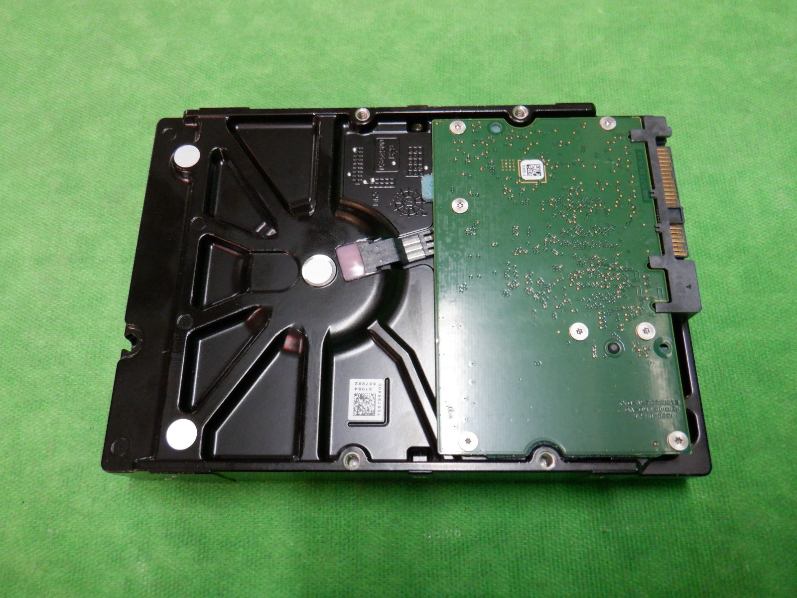 Seagate Exos 7E8 3.5 4TB 7.2K SAS 12Gb/s HDD ST4000NM0125 1YZ207-038 SAS