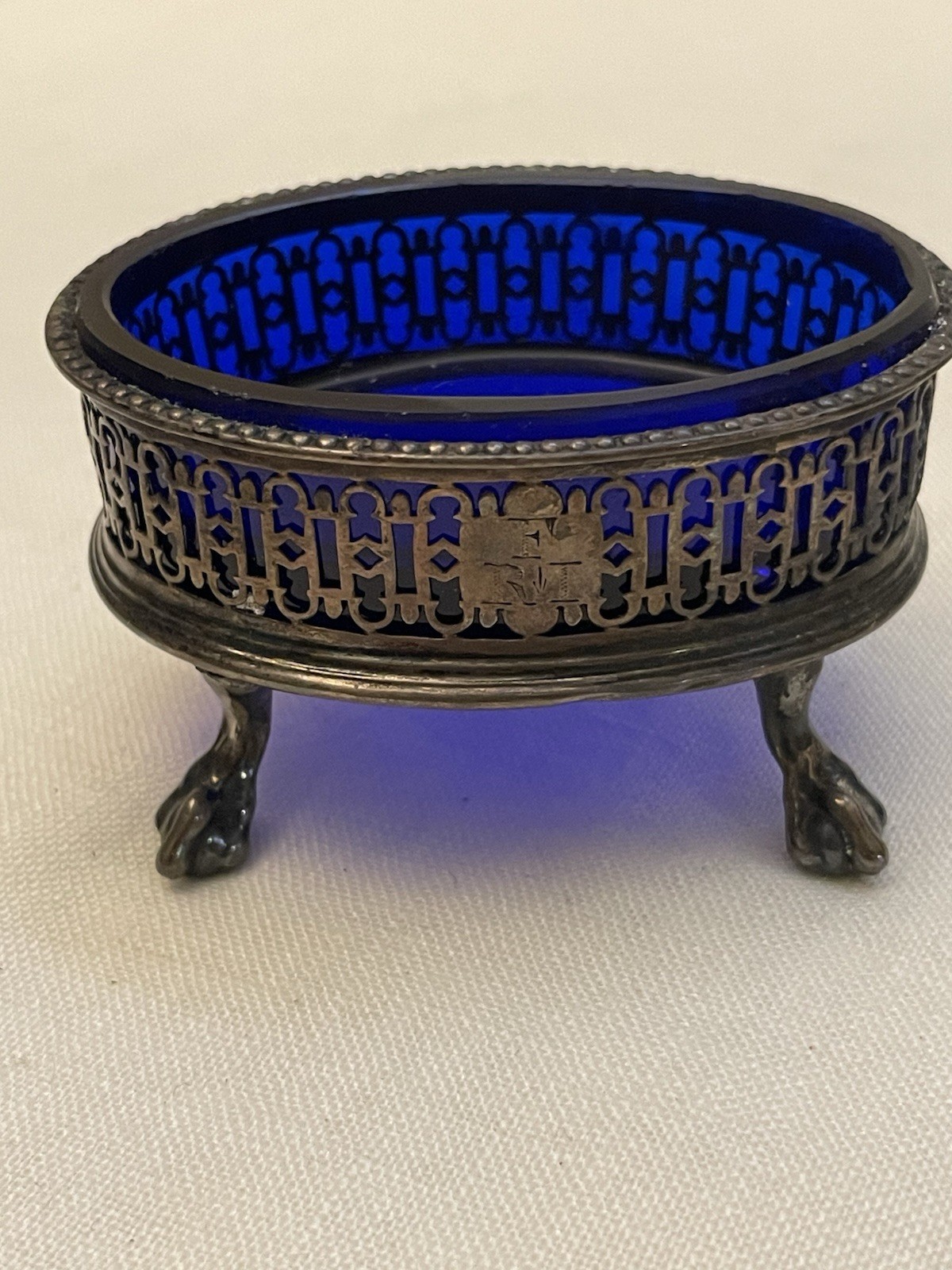 4 Victorian Sterling Silver Colbalt Salt Cellars with spoons (2 Stlg) 156g .925