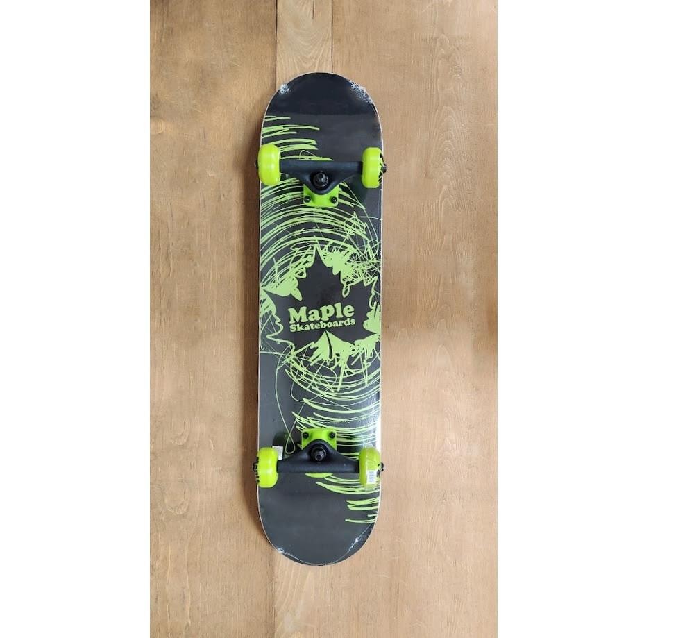 New Bravo Sports Maple 31" Masters Series Complete Skateboard (Green/Black)
