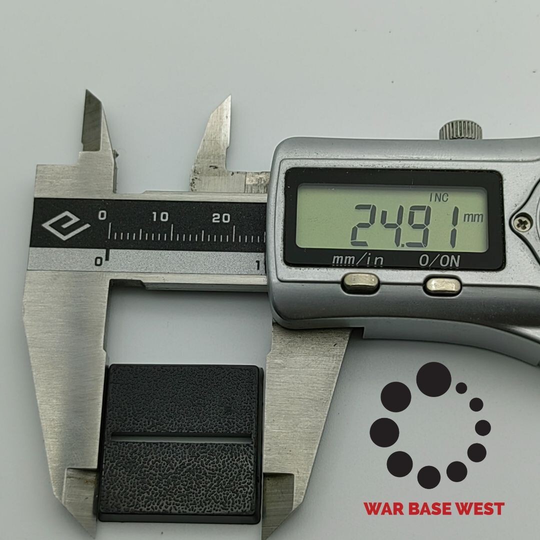 Lot Of 100 25mm Square Slot Bases Used For Warhammer Fantasy Saurus Orc Chaos