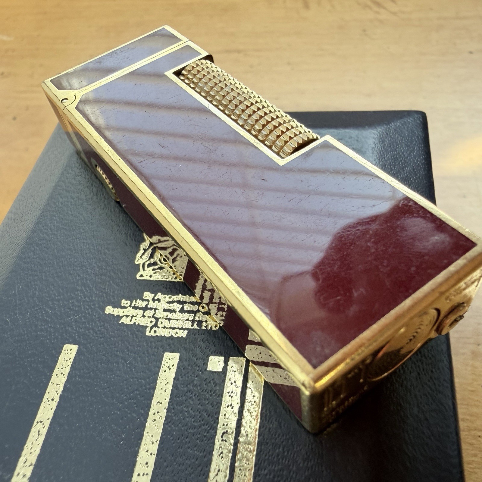 Dunhill Rollagas - Box & Papers - Gold Plated Ruby Red Laquer Vvhtf