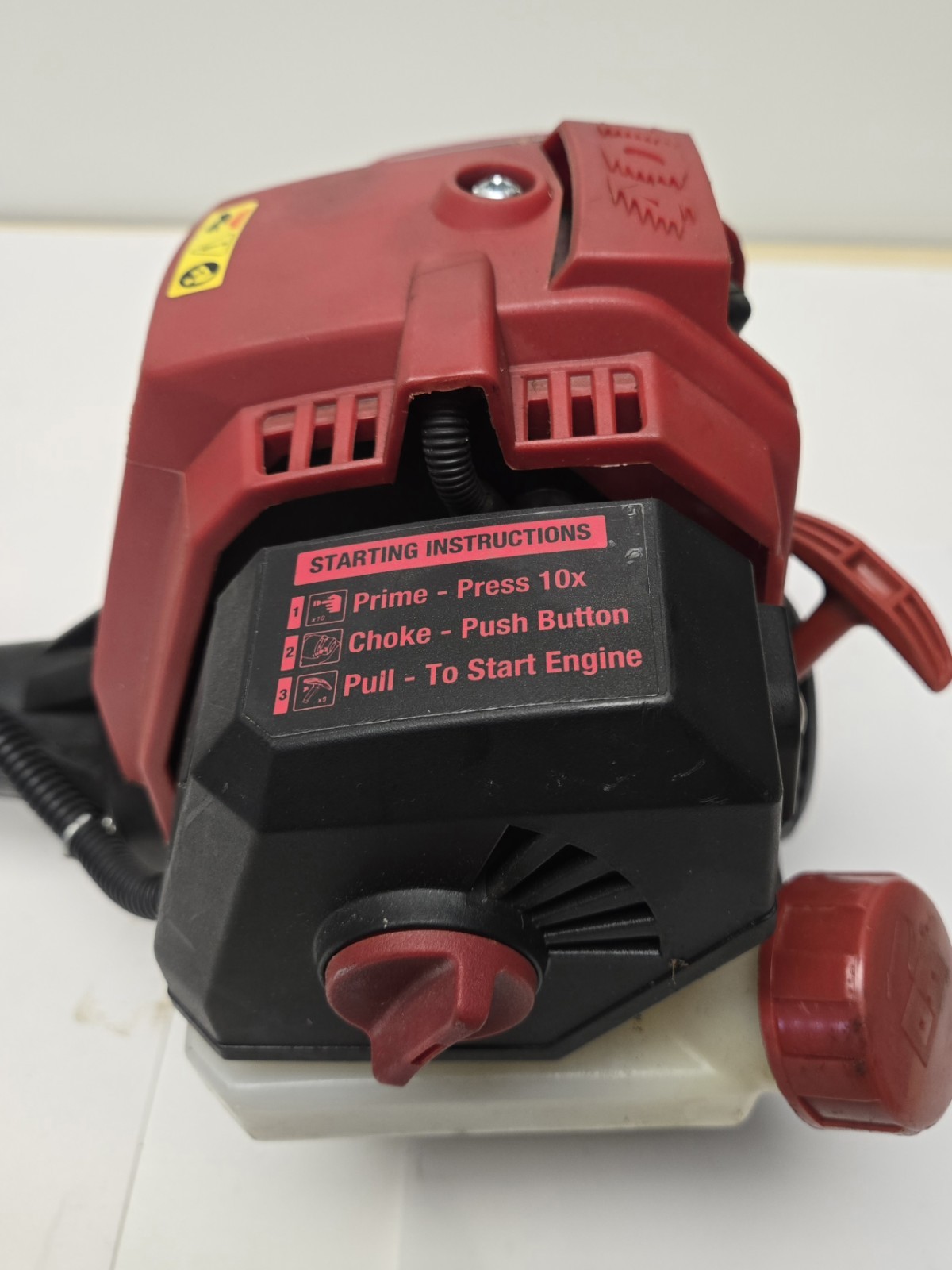 CRAFTSMAN GAS TRIMMER. 4-CYLCE 26.5cc.