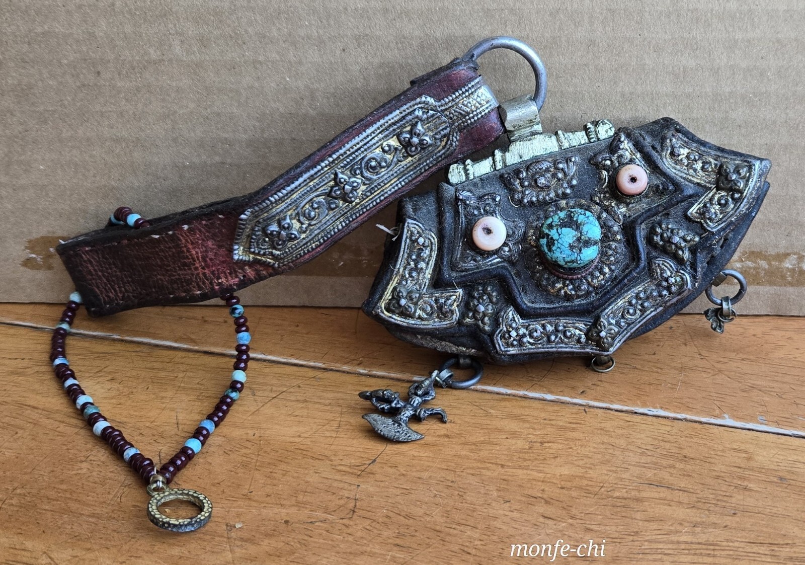 Antique Tibetan Flint Pouch Mechag Chuckmuck Case Tibet Beads