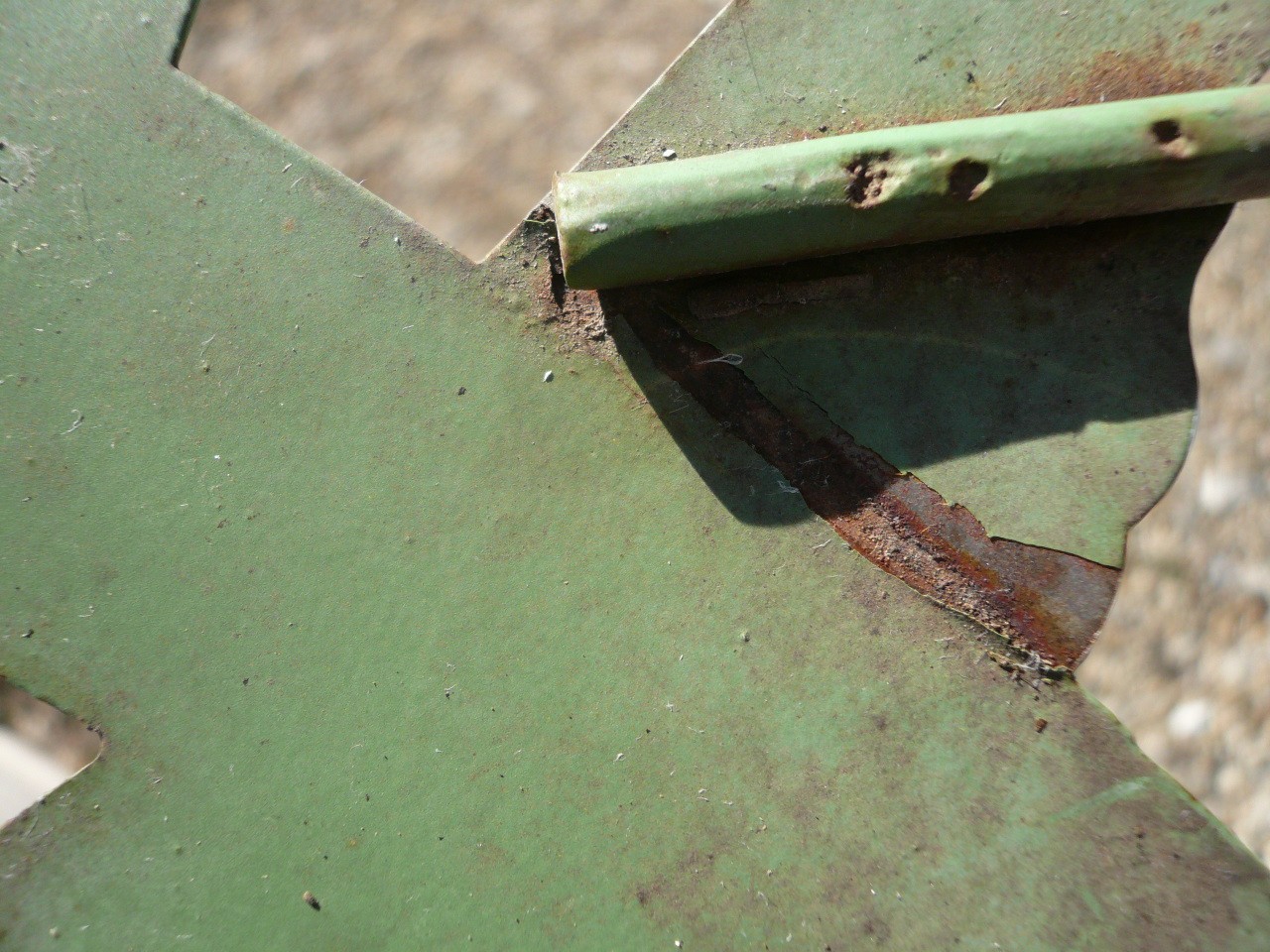 Mid Century Vintage Birds & Houses Metal Garden Border Stakes