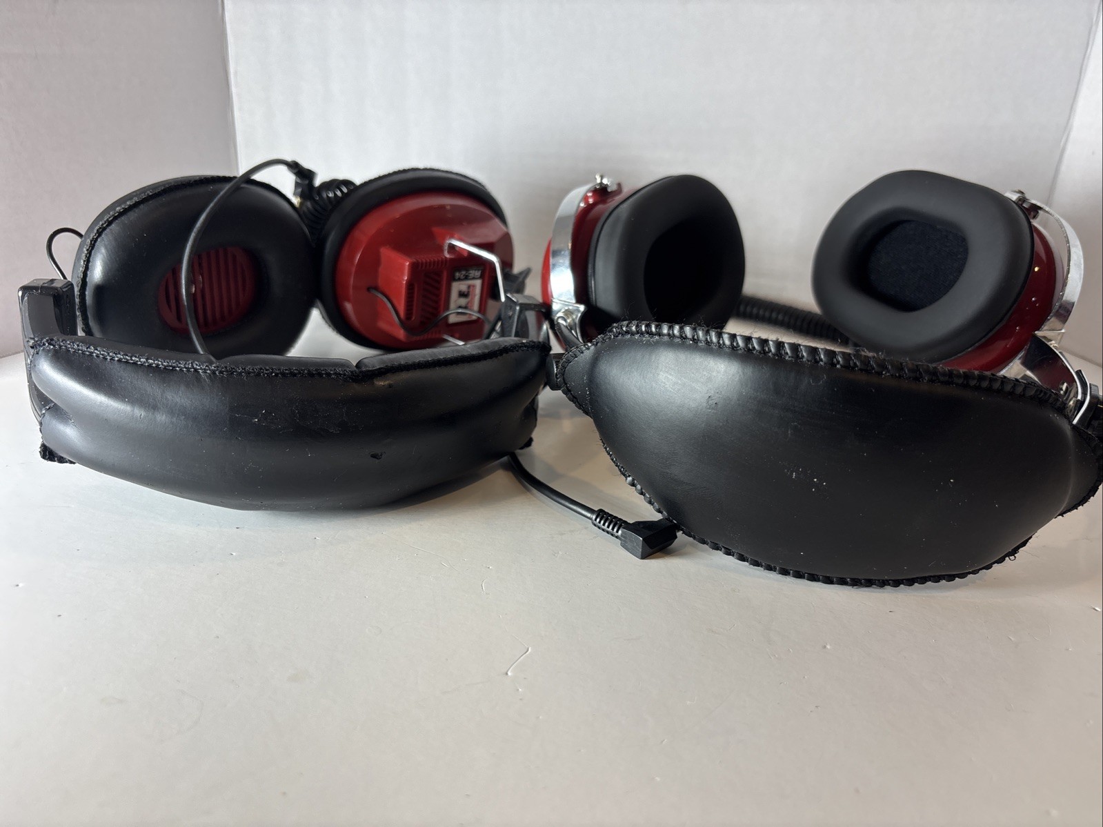 R.E. Racing Electronics RT-24 Headphone Plus 1 - Tested & Working NASCAR 2 Pair