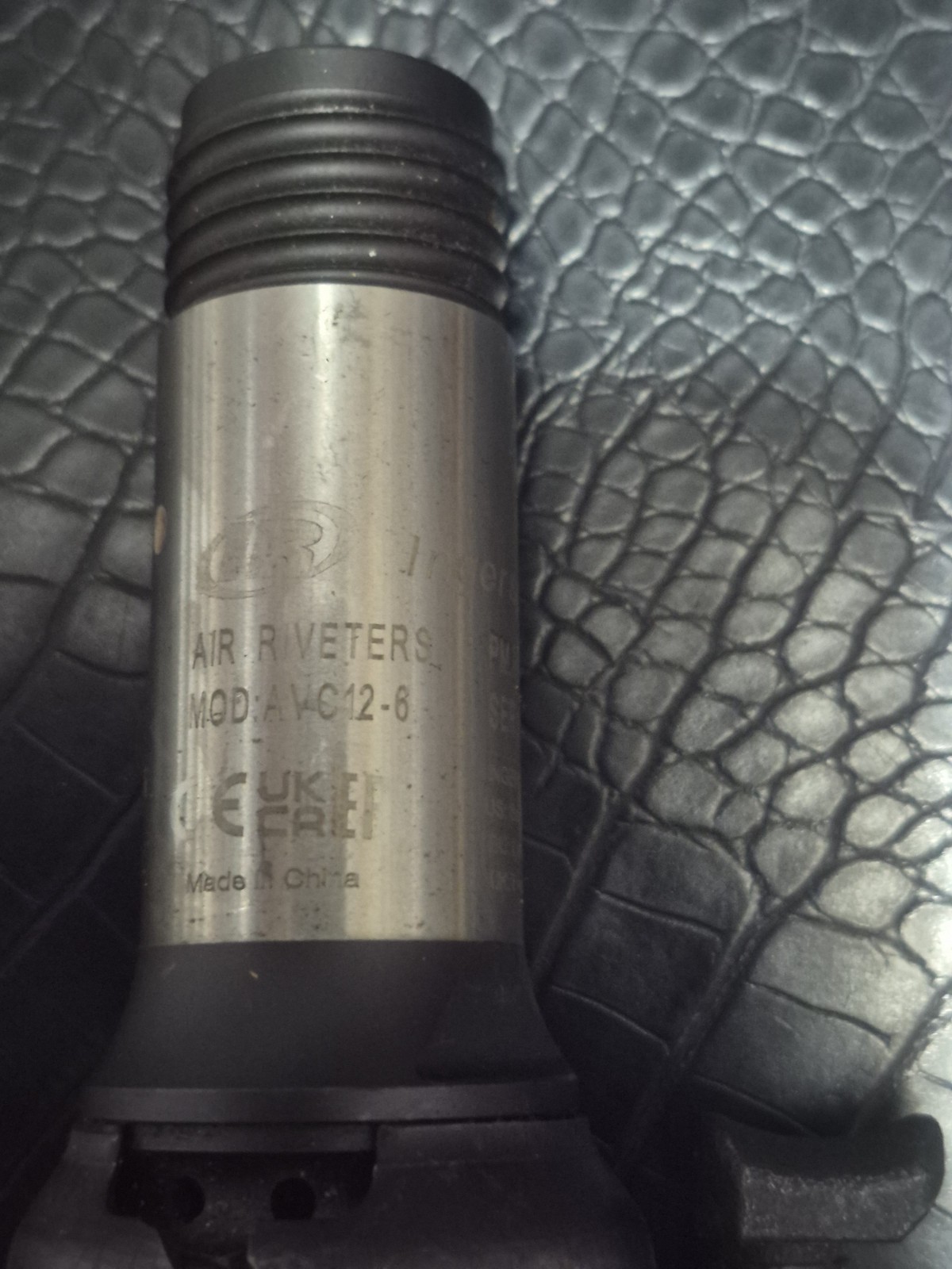 INGERSOLL RAND AVC-12 3X RIVET GUN AVIATION AIRCRAFT TOOLS AIR TOOLS