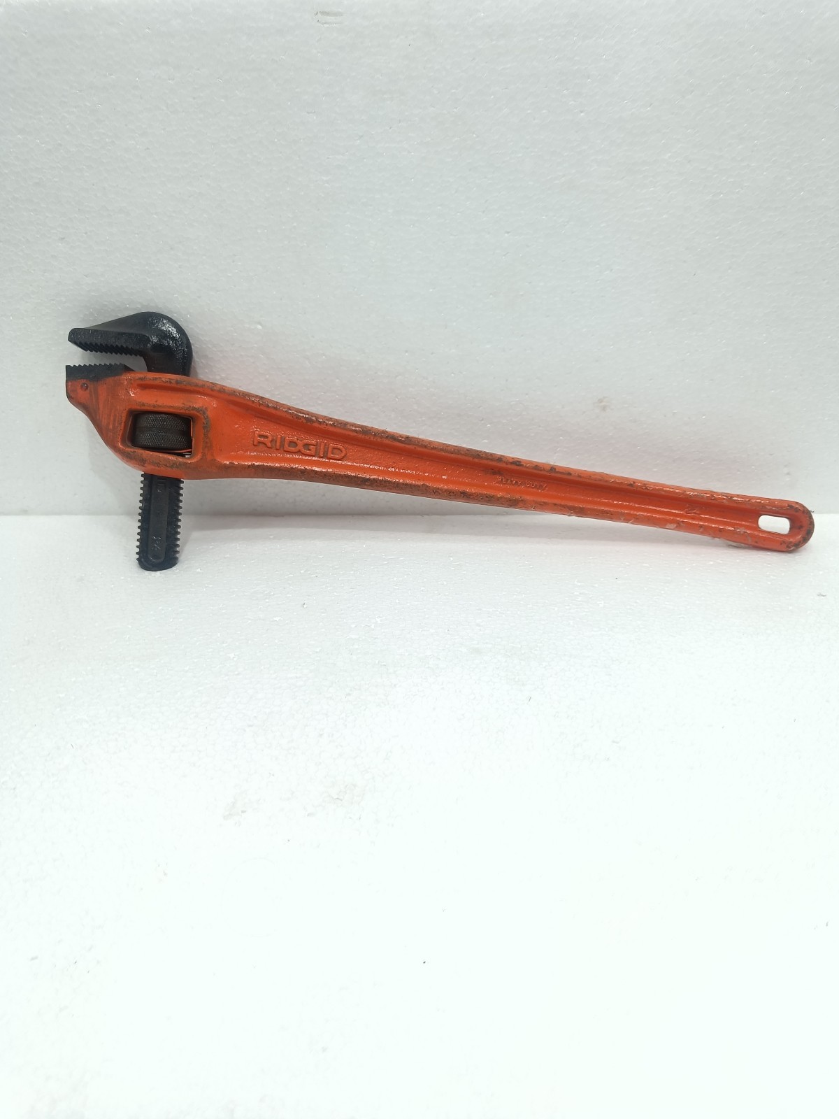 RIDGID 24 IN HEAVY DUTY OFF SET PIPE WRENCH MODEL 89445 CAST IRON USA MADE 24"