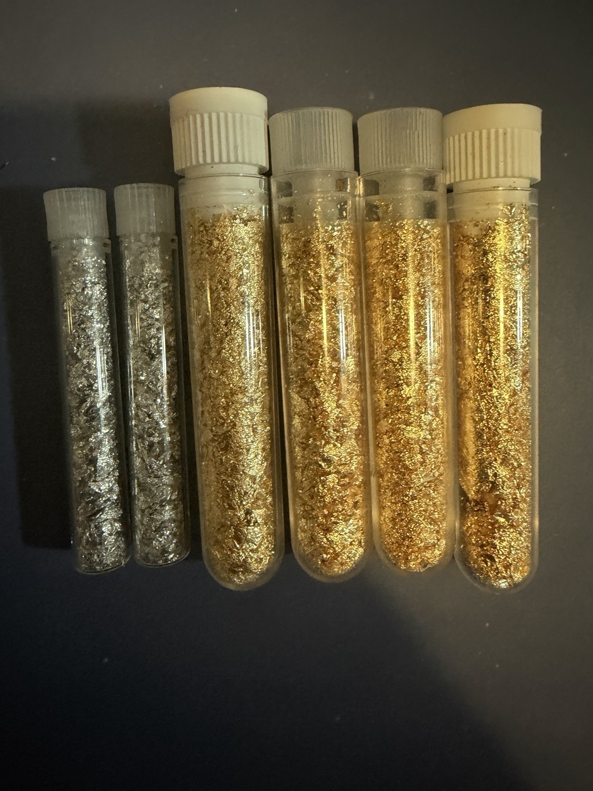 Lot Of 4 Vials Of Gold Flakes And 2 Vials Of Silver Flakes No Liquid