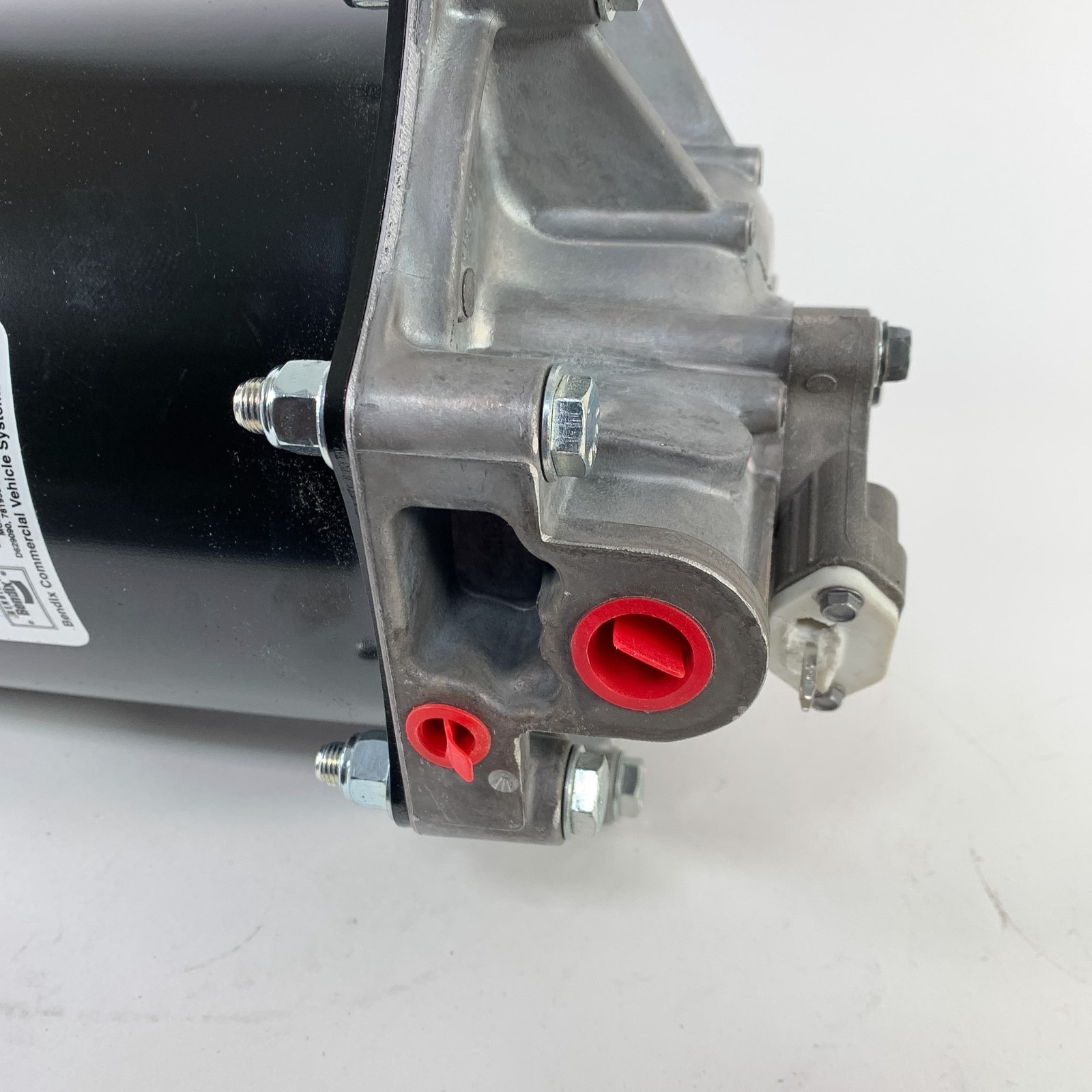 Bendix AD-9 Air Dryer Assembly With Valves Broken Sensor