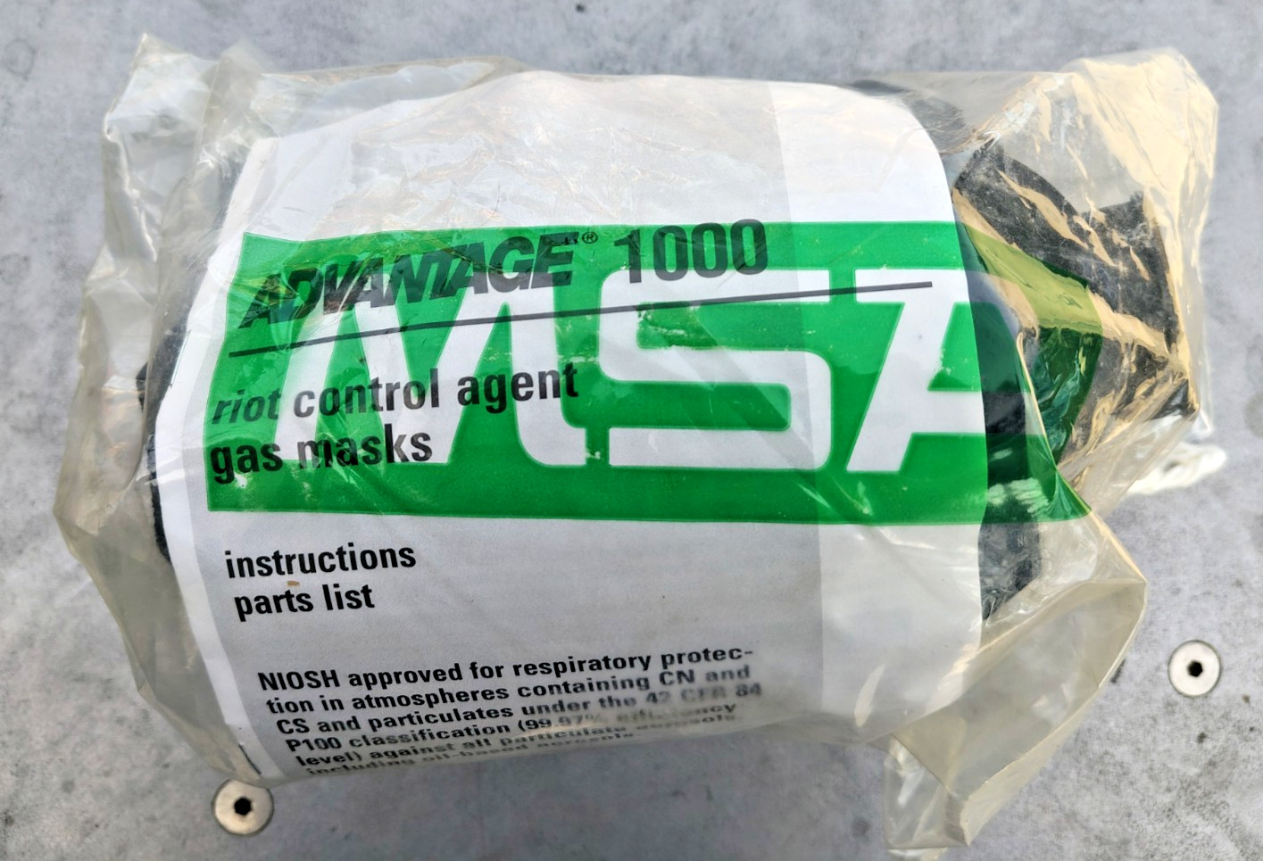 MSA Advantage 1000 NBC Gas Mask 805408 Size Medium Fully Functional Old Stock