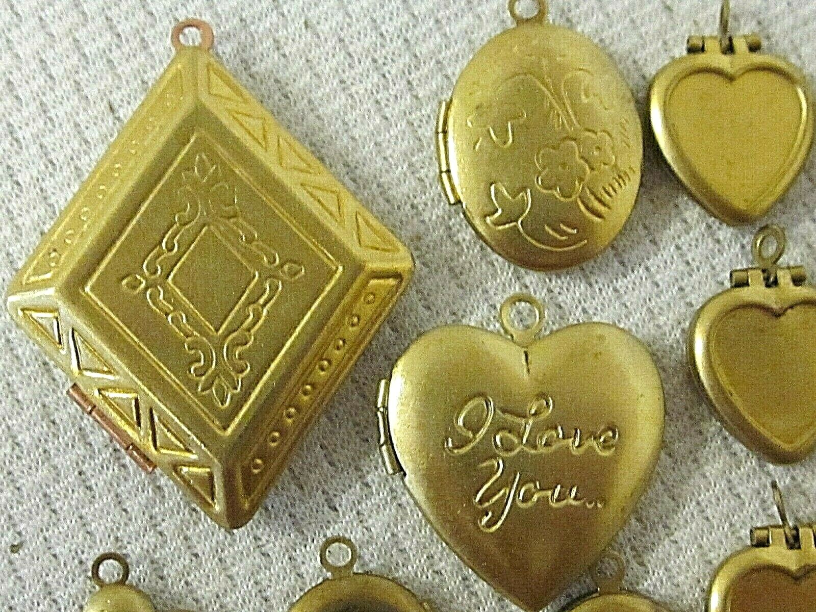 11 VTG MODERN LOCKETS HUGE LOT BRASS FINDINGS FLOWER HEARTS NOS PENDANTS CHARMS