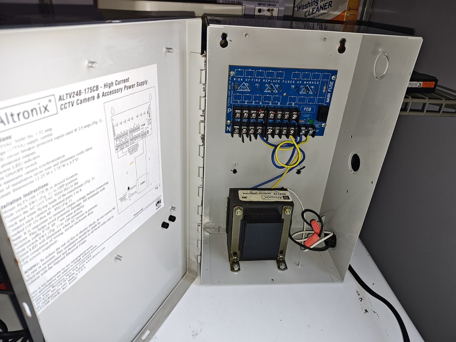 Altronix ALTV248 CCTV 120 VAC input Wall Mount 24 VAC output Power Supply 4 AMP