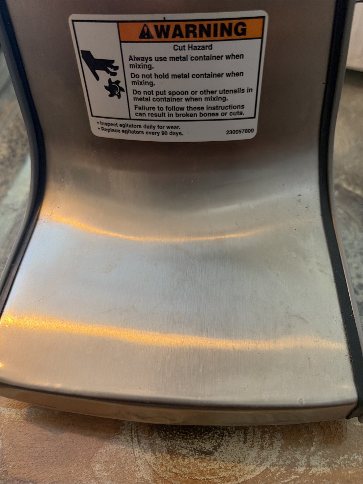 HAMILTON BEACH COMMERCIAL 3 SPEED 936 19.5" STANDING SPINDLE SHAKE DRINK MIXER