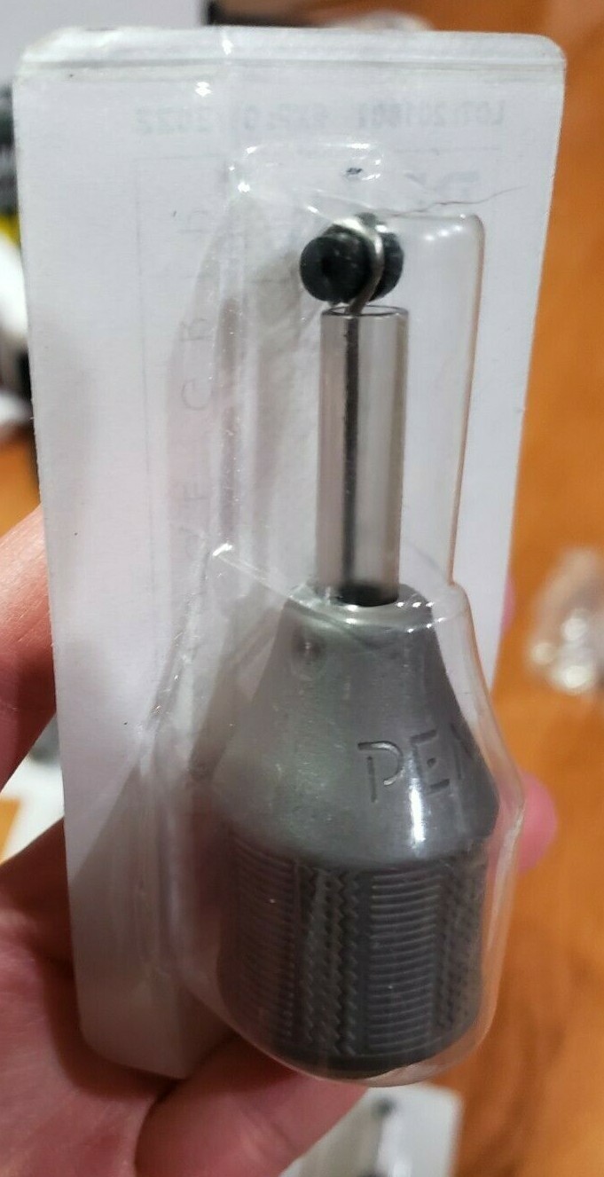 LOT OF 24 PEAK CARTRIDGE GRIPS