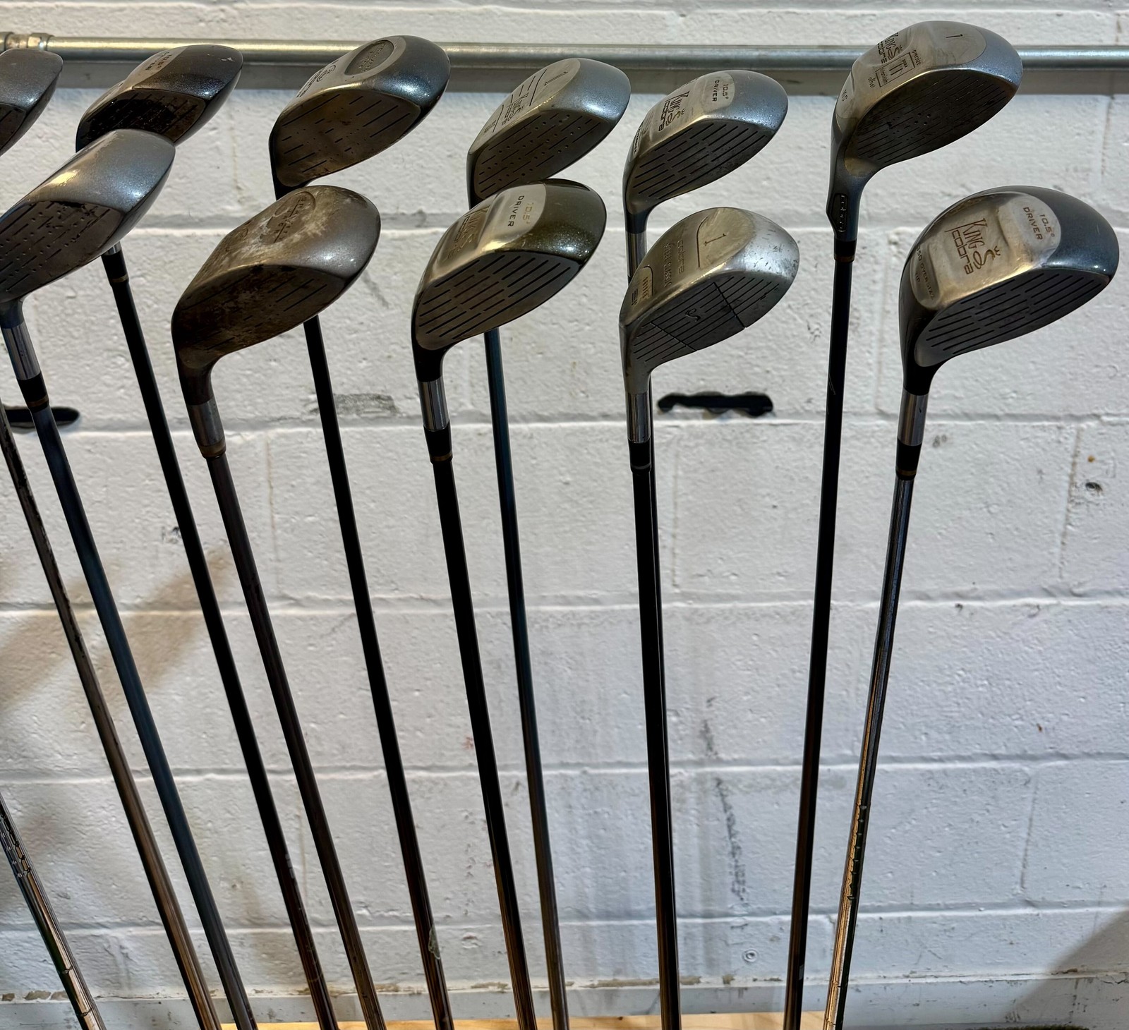 Wholesale Lot of 25 Golf Clubs - Vintage Cobra Drivers