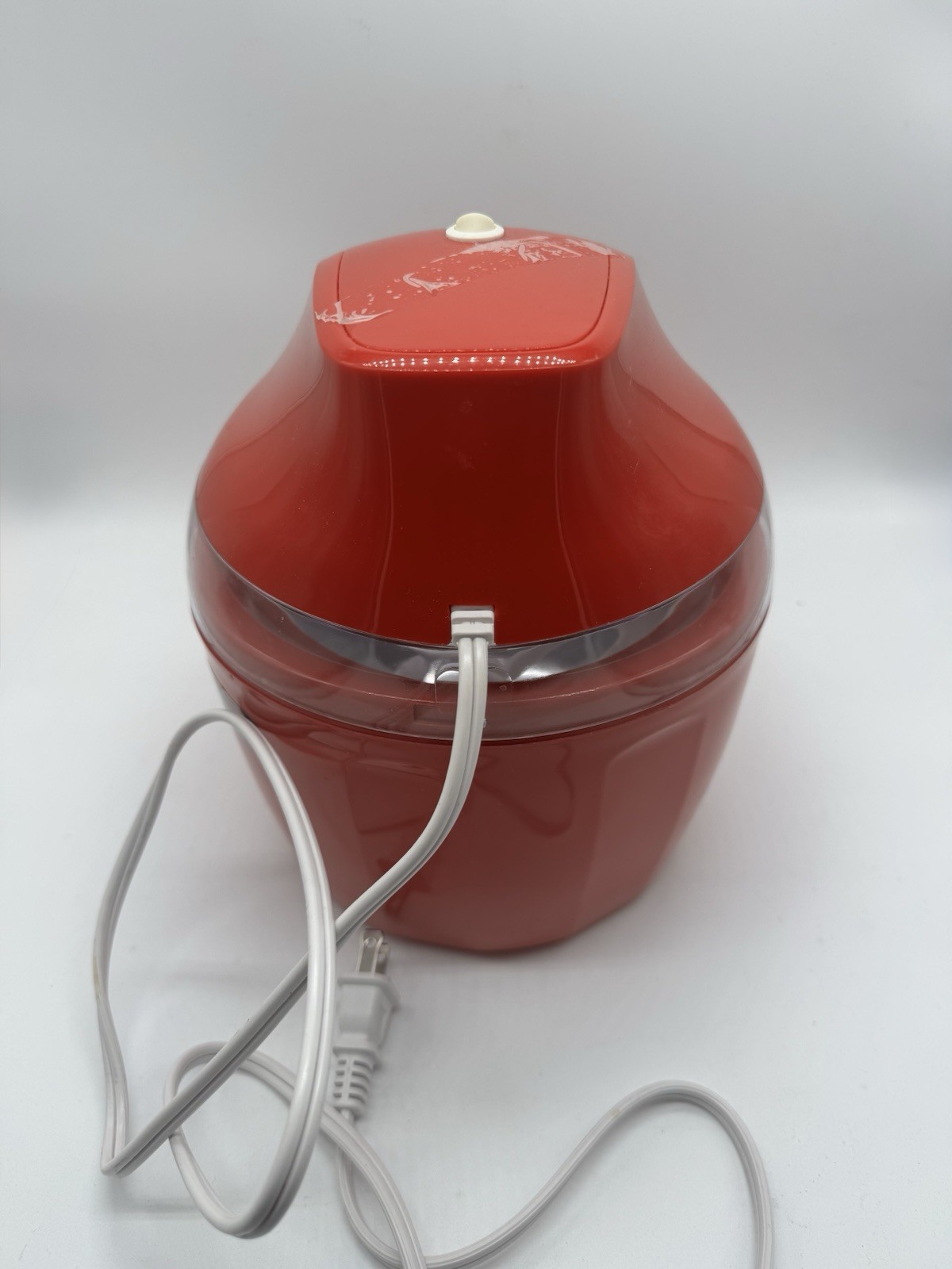 Americana Collection 1.5QT. Capacity Ice Cream Maker EIM-1400R Red w/ Manual