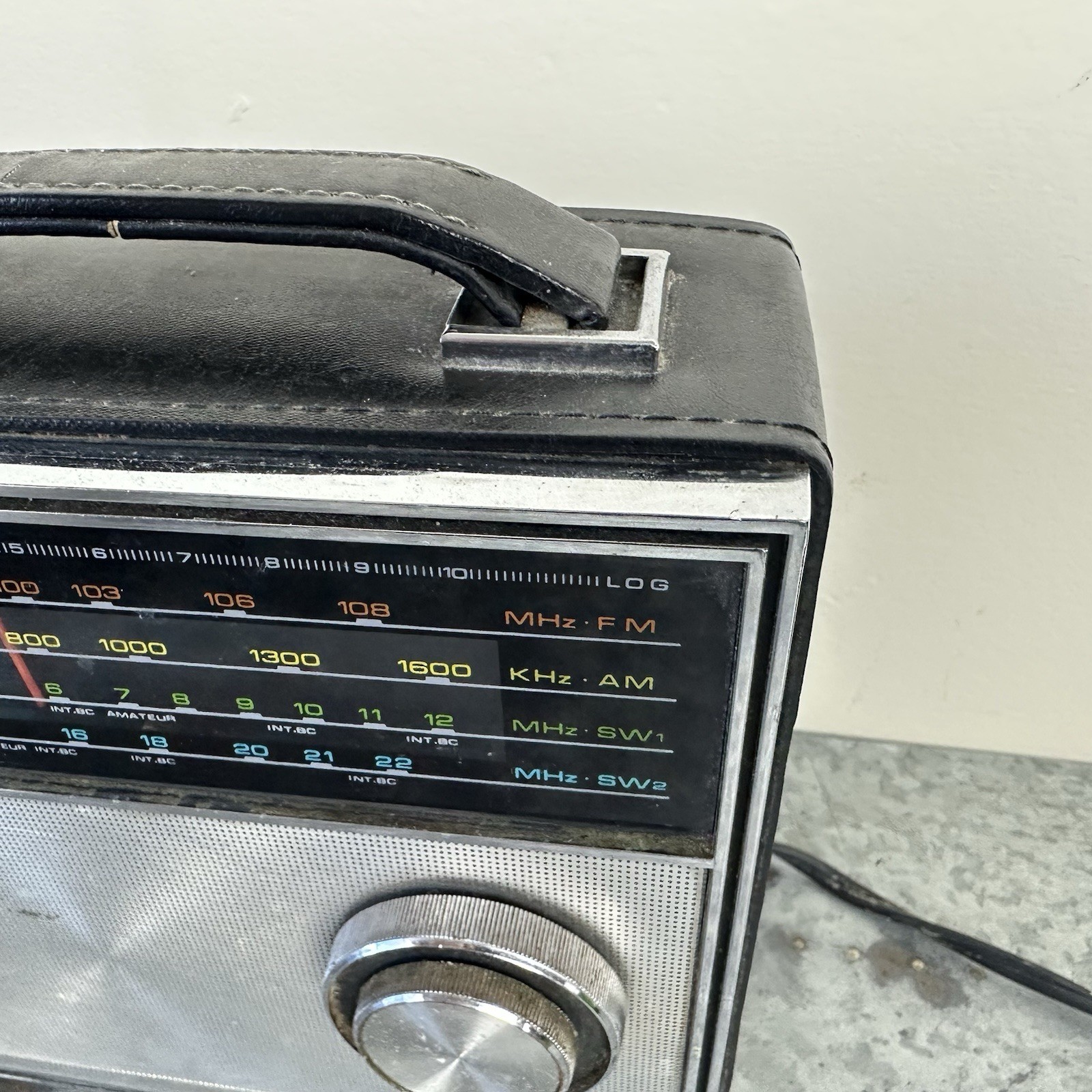 Vintage Radio Realistic Astronaut4 12-774A Tested