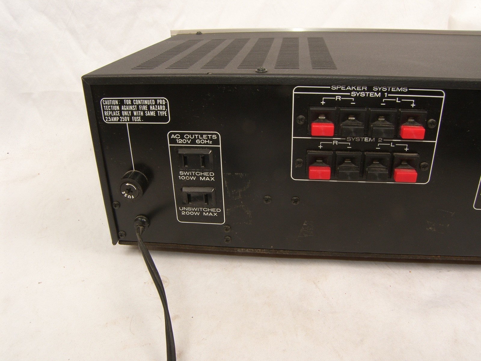 Vintage Marantz 1060B Integrated Stereo Amplifier 1970s Unrestored Sounds Nice