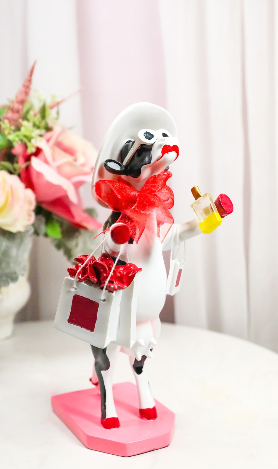 Cow Parade Alphadite Goddess of Shopping Shopaholic Cow Collector's Figurine