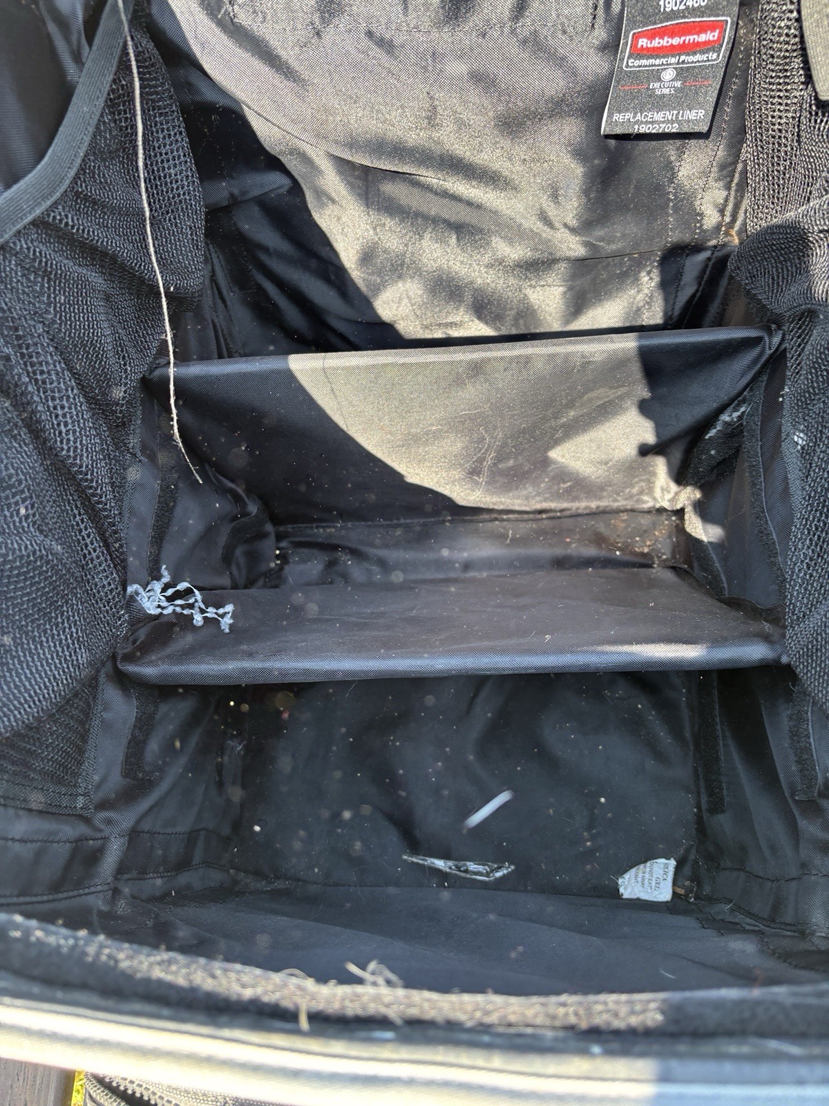 Rubbermaid Commercial 25" Executive Quick Cart Large - Gray