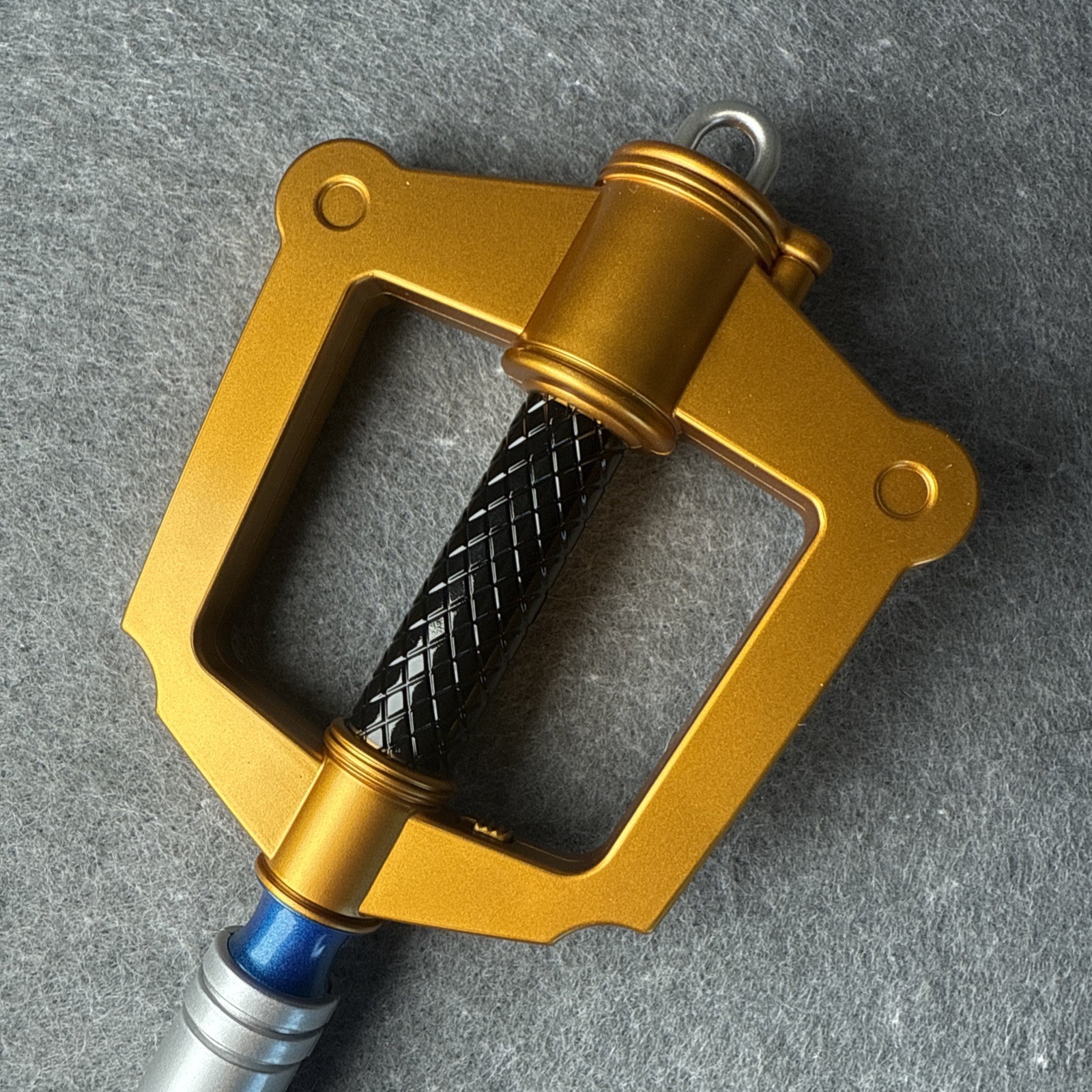 Square Enix KINGDOM HEARTS 14" Replica Light Up Keyblade Kingdom Key NEW Disney