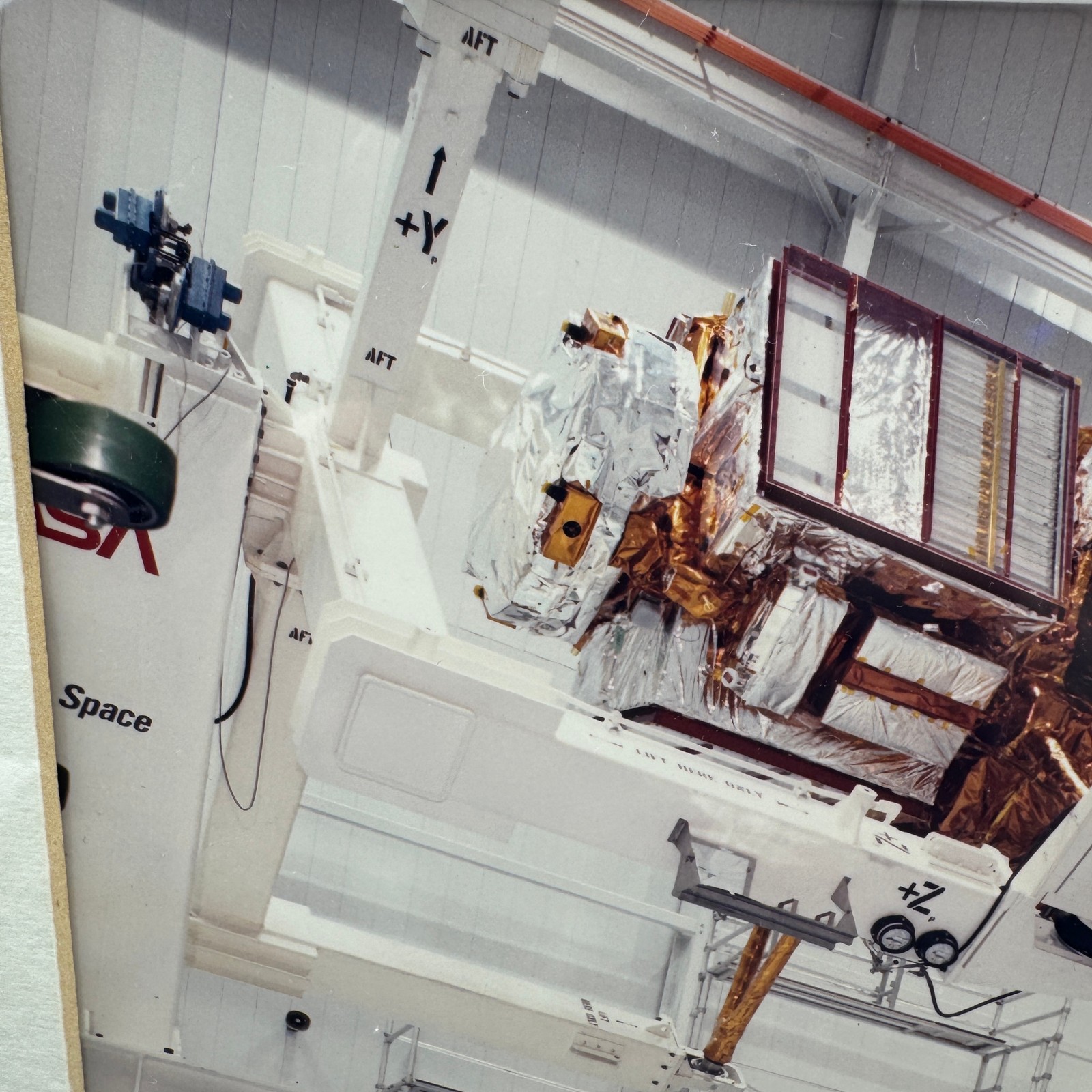 Vtg Upper Atmosphere Research Satellite UARS Clean Room NASA Employee Photo