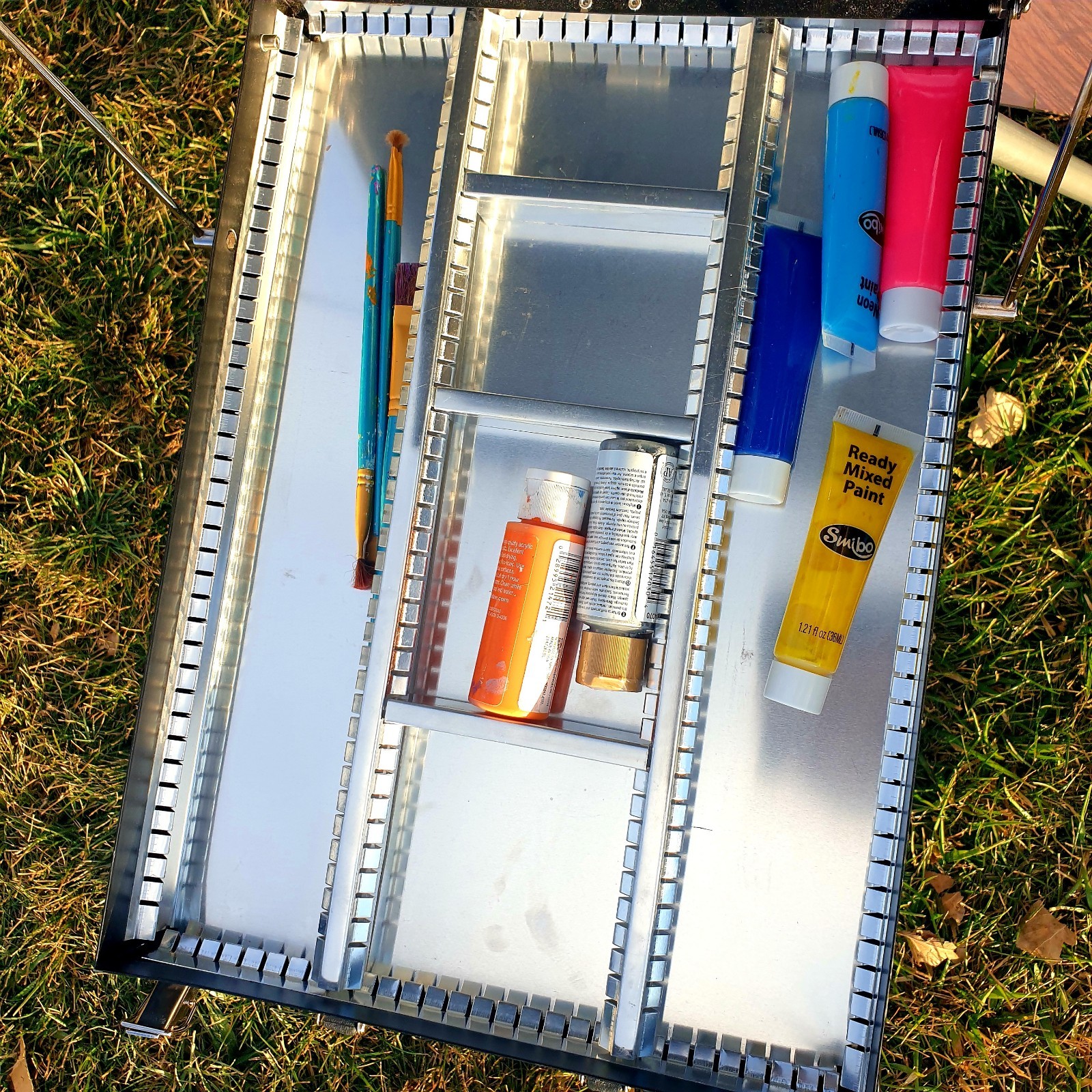 PORTABLE ARTIST EASEL - FULLY ADJUSTABLE STURDY ALUMINUM GREAT CONDITION - ROLFS