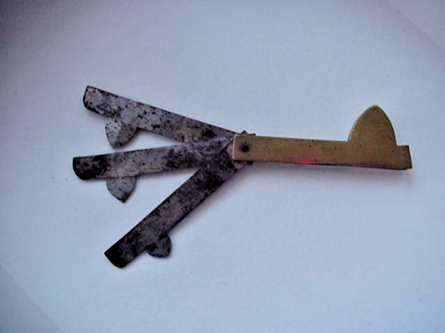 Antique 3 Blade Bloodletting Fleam E.M. Dickinson Sheffield, England