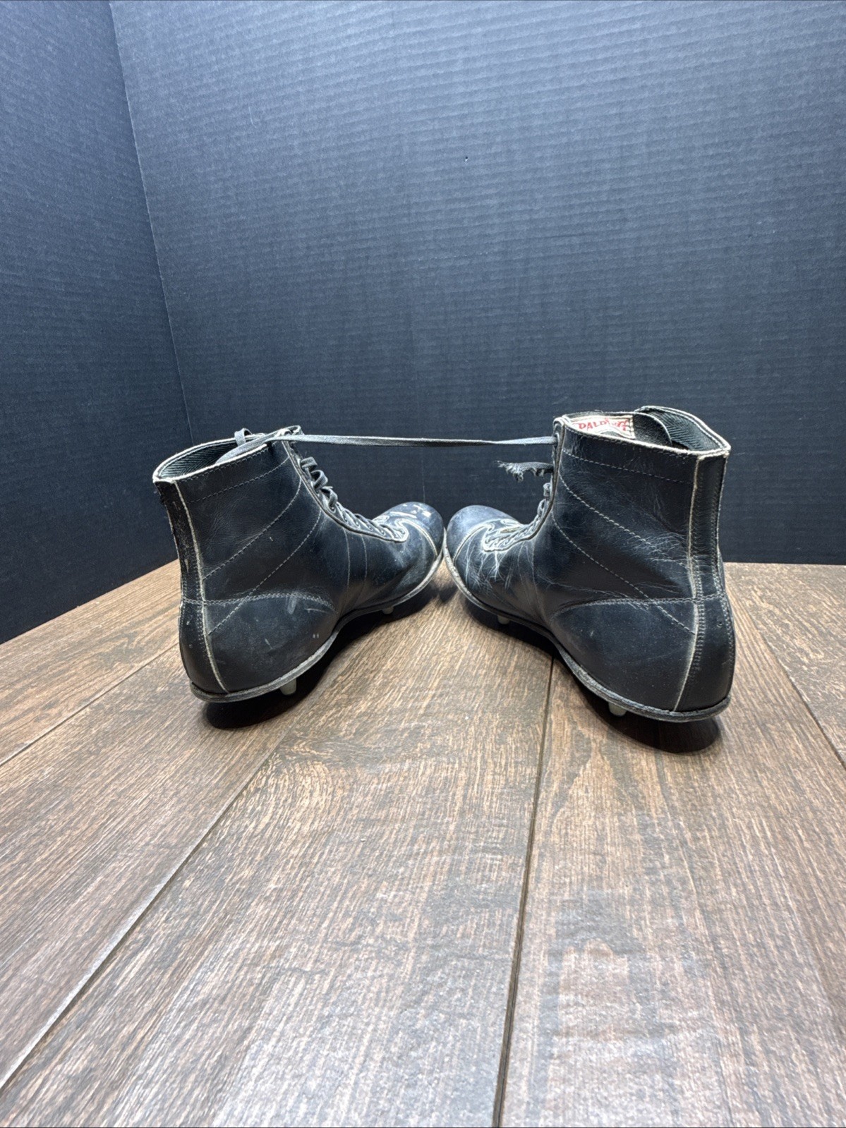 Vintage SPALDING LEATHER 1940s D Spot Bilt Black Football Shoes leather Cleats