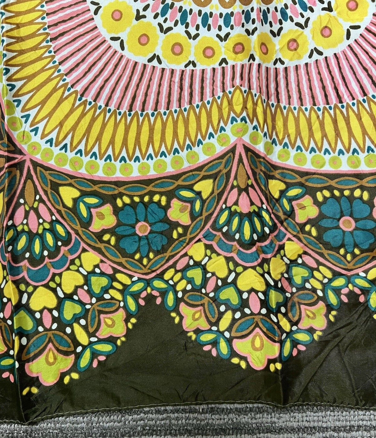 Fun Women's Scarf Retro Floral & Heart Design Brown Background Pink Yellow Blues