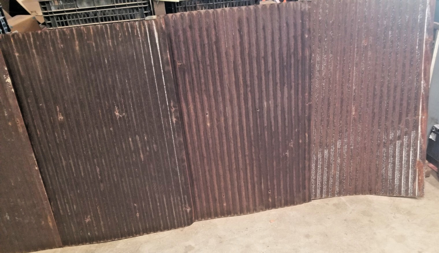 (30 sq.ft.) 5 pcs 3' x 2' RUSTY RECLAIMED CORRUGATED METAL BARN ROOFING TIN