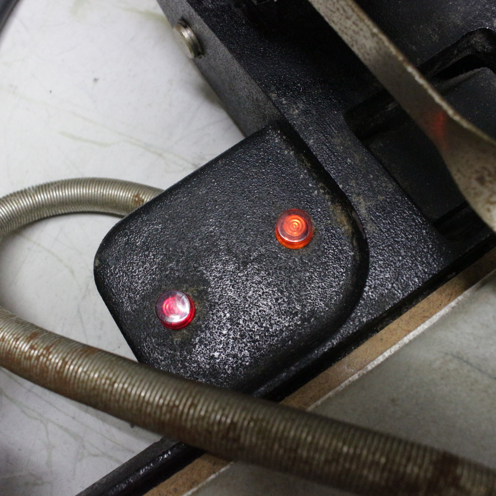 Seal Products - Seal Compress 110S Dry Mounting Laminating Press 15" x 12"