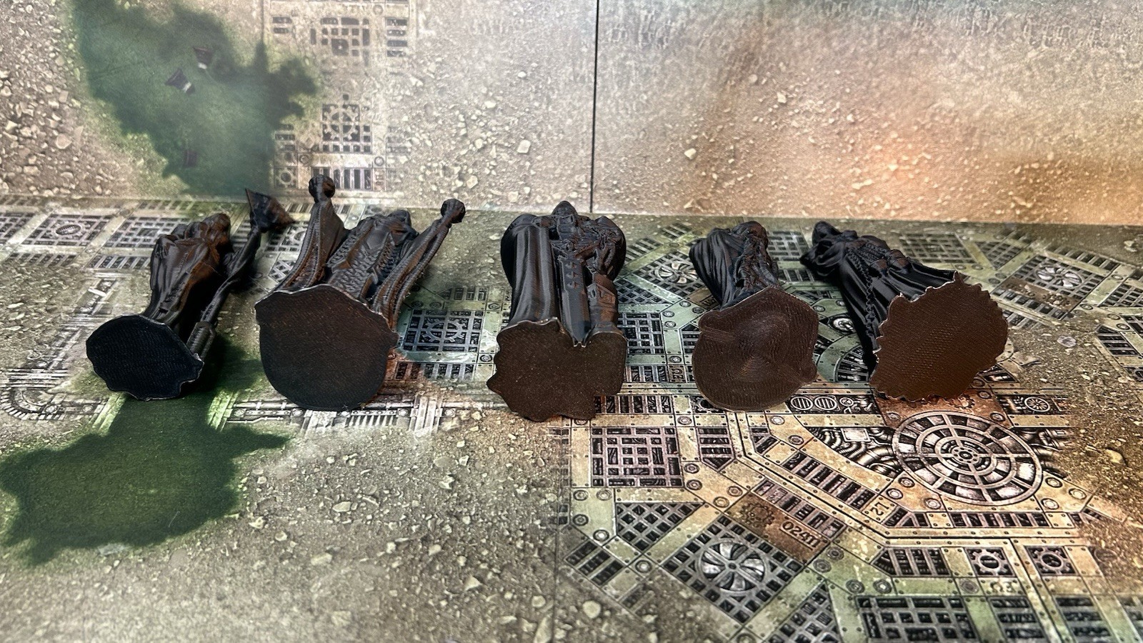 Tabletop Terrain -Statues & Statue Ruins- Warhammer 40K/AOS Compatible - 10 Pcs