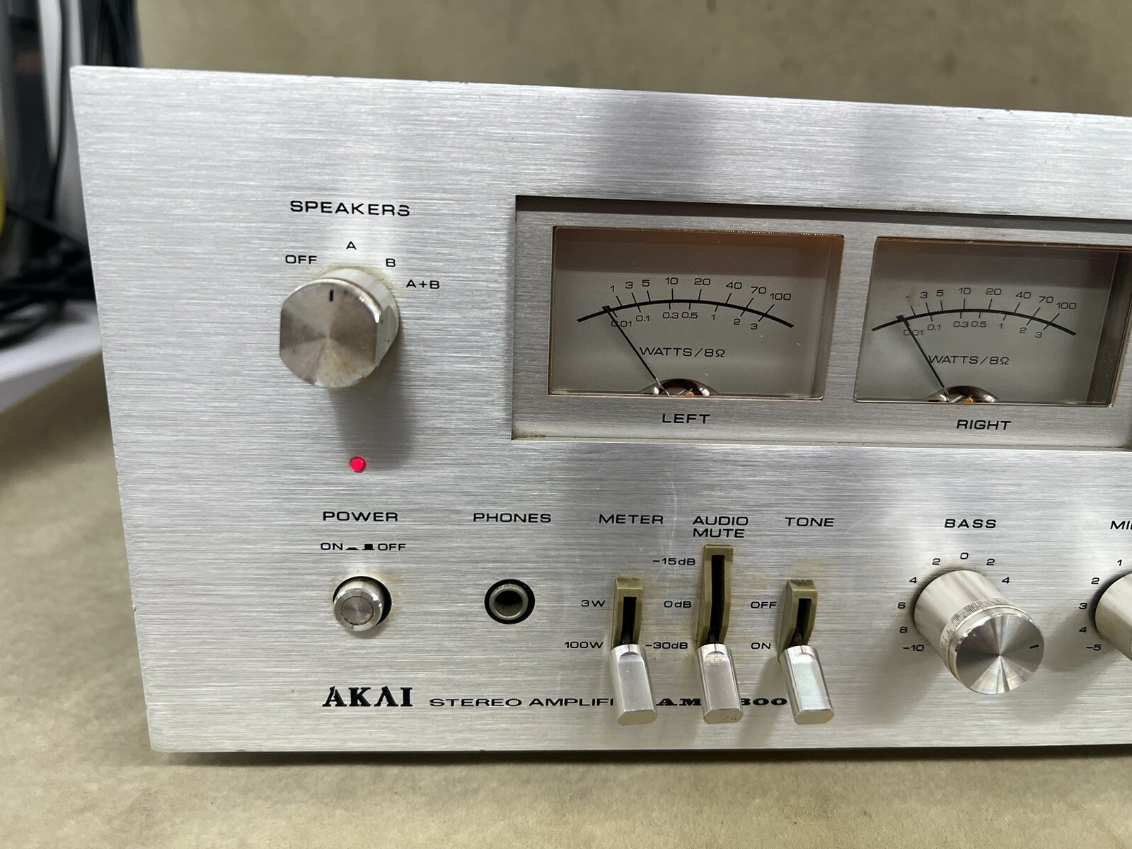 Akai AM-2800 Vintage Stereo Amplifier 80W/ Channel Made In Japan