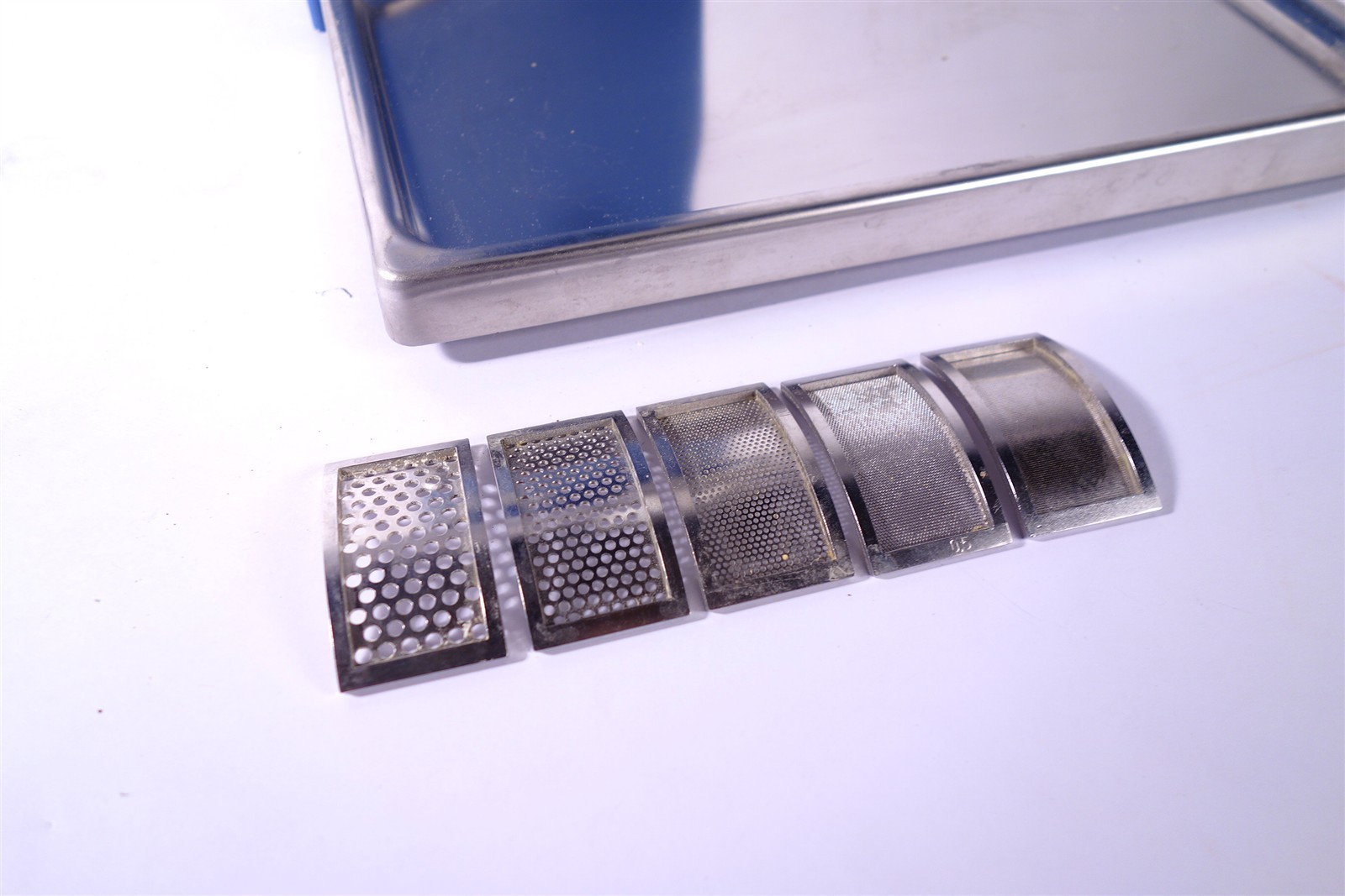 IKA MF10 Basic S1 Grinder / Mill Impact Grinder with Screens - Excellent