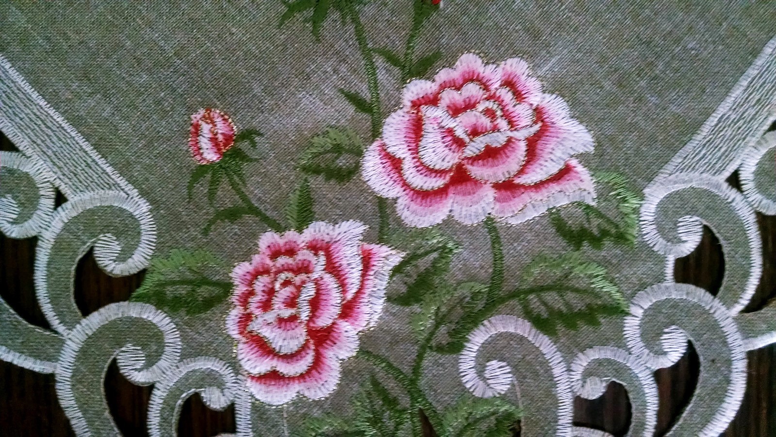 Doily Boutique Table Runner, Doily, Mantel Scarf with Pink Rose on Green Burlap