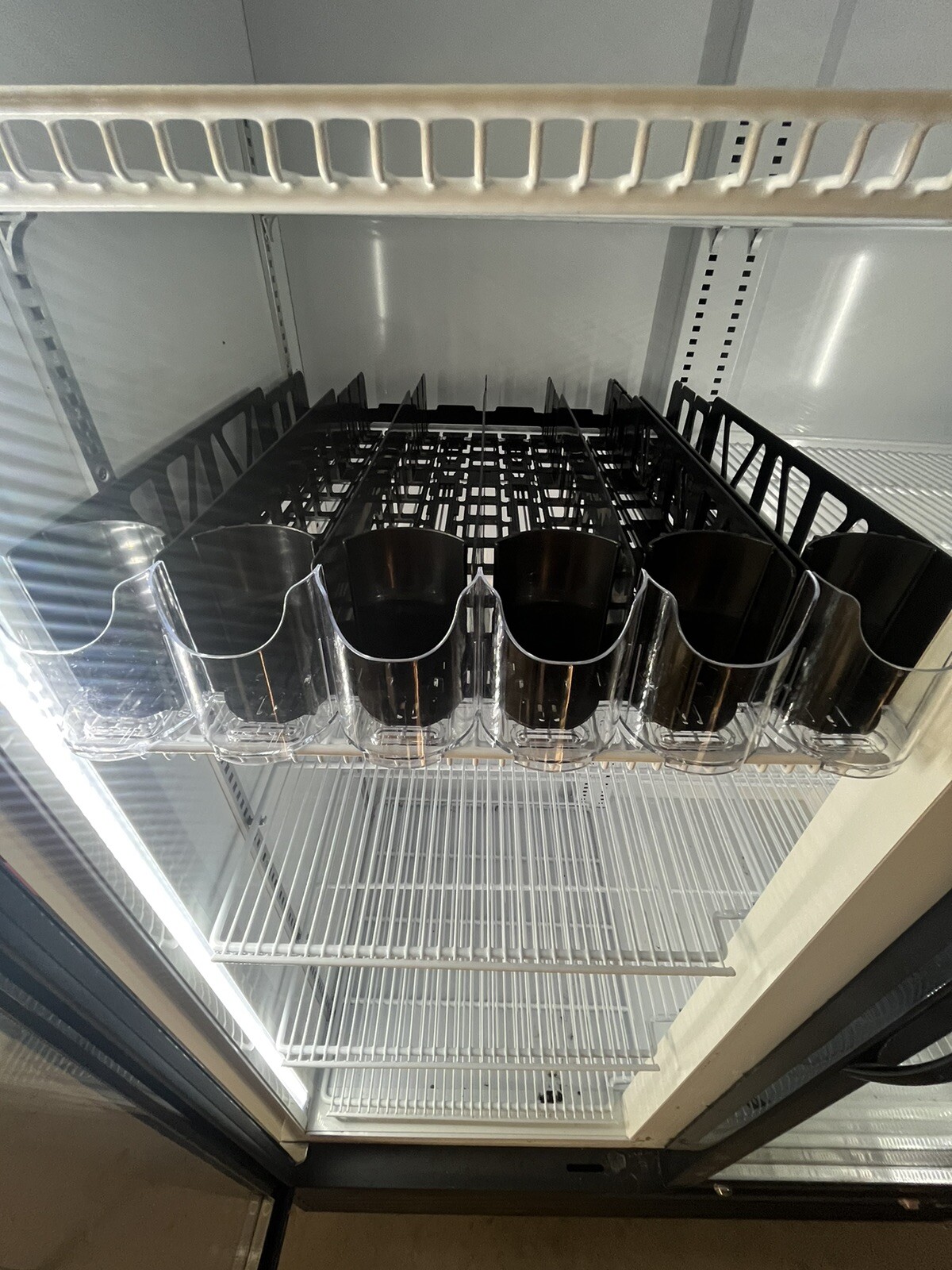 Retail Refrigerator Drink Display Pusher Glide Lanes