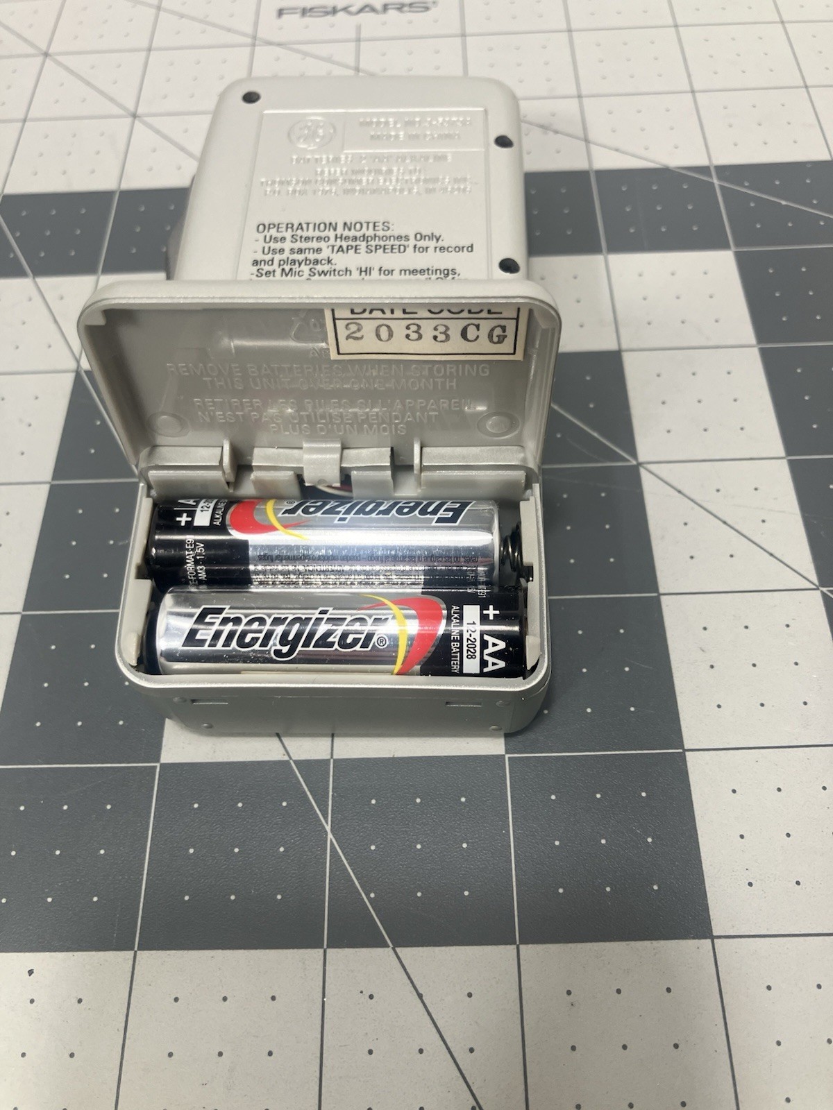 General Electric 3-5373A Micro Cassette Voice Recorder With 3 Tapes Tested