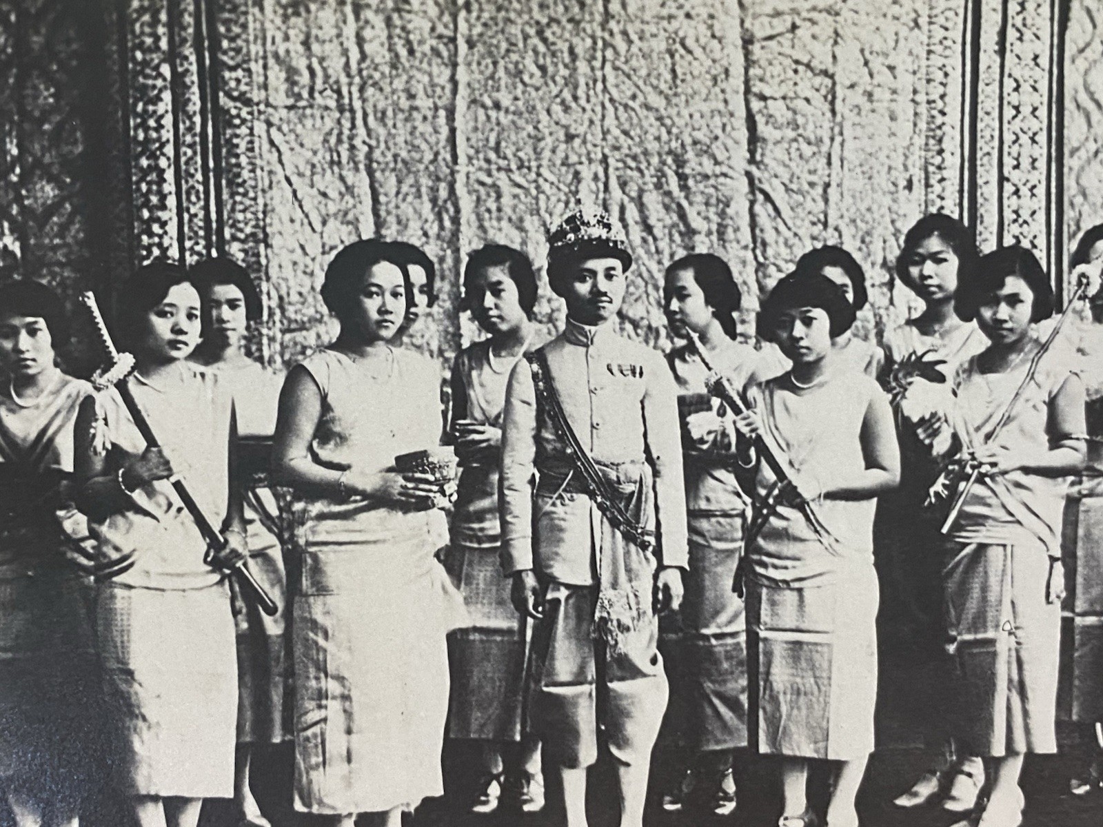 Siam Thailand Postcard King Rama7 & Royalty Family 1930 9*13.5 cm. Free shipping