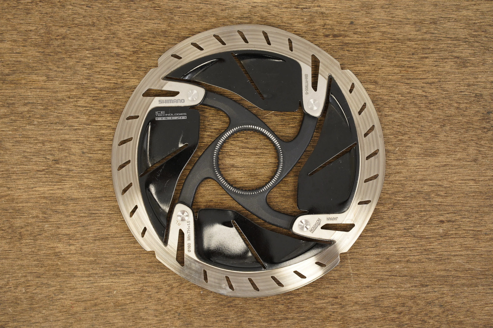 (1) 160mm Shimano Dura-Ace SM-RT900-S Center Lock Disc Brake Rotor