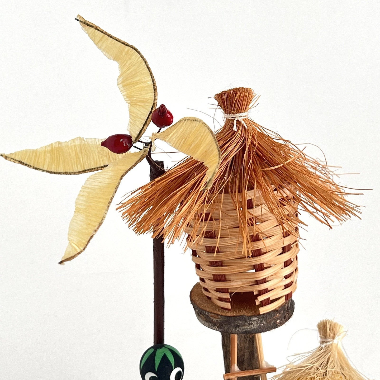 Vintage Black Americana Wood Tiki Hut & Palm Tree Fruit Florida Souvenir Kitsch