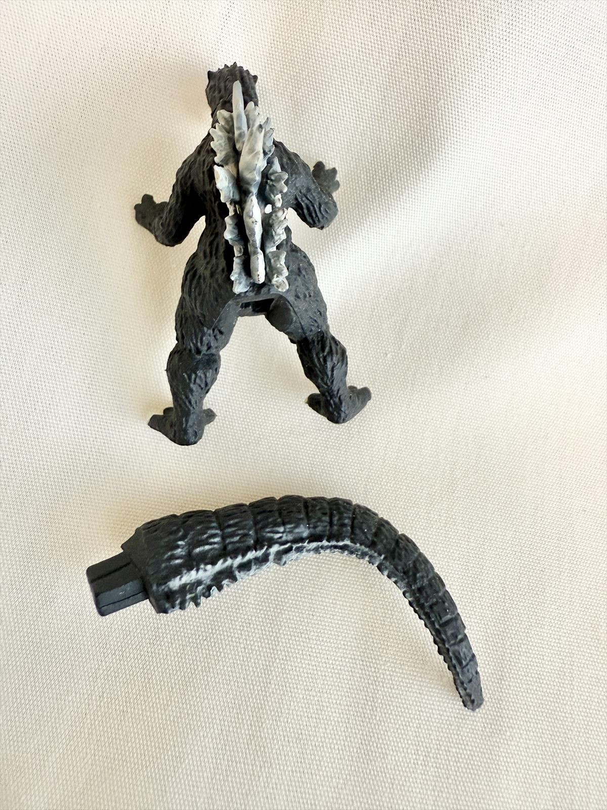 2004 Bandai 2" Godzilla Final Wars Super Picture Book Figure Set of 16 types