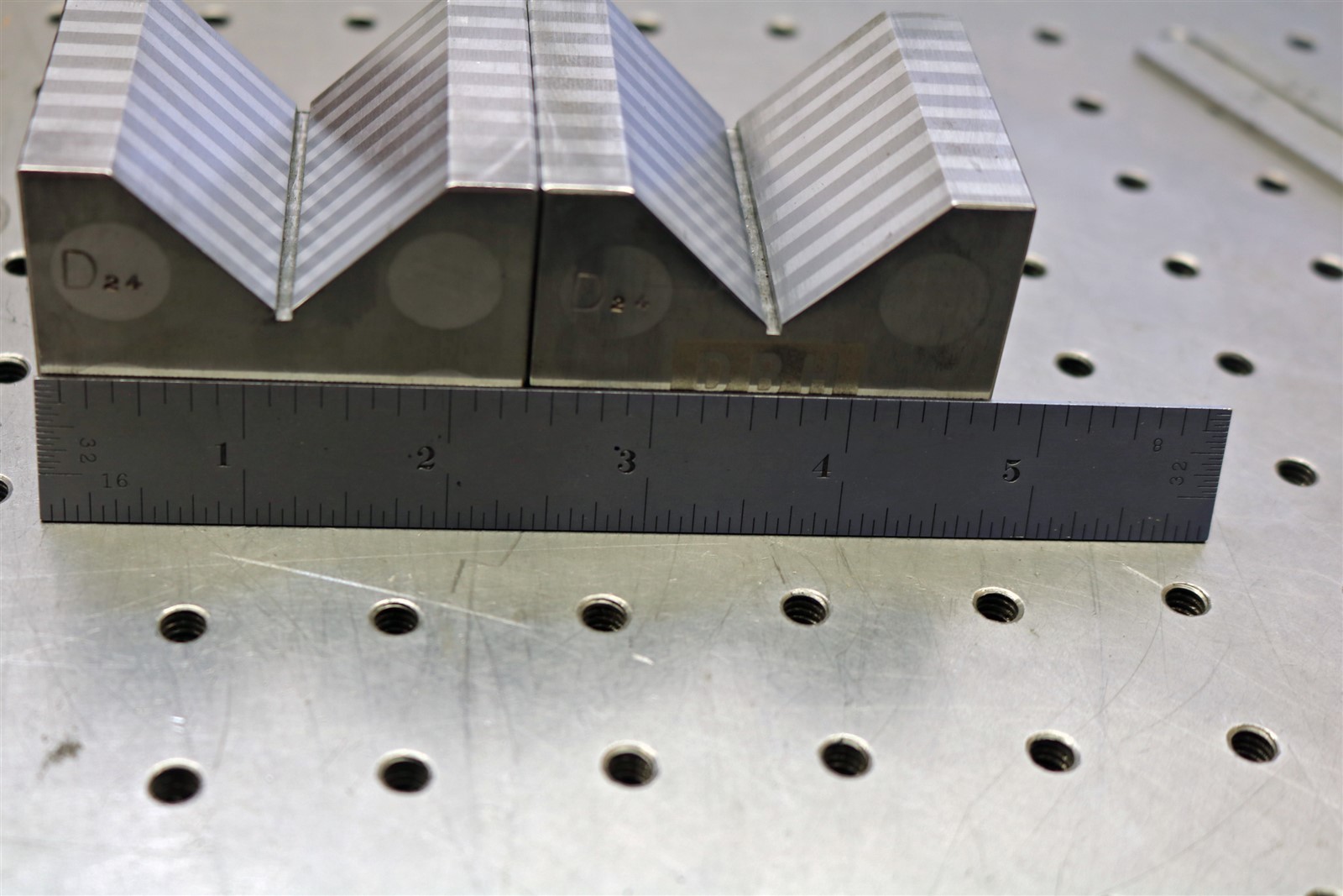4 Magnet Transfer V-Blocks 45 Deg. & 60 Deg. Nice Shape - - E2863